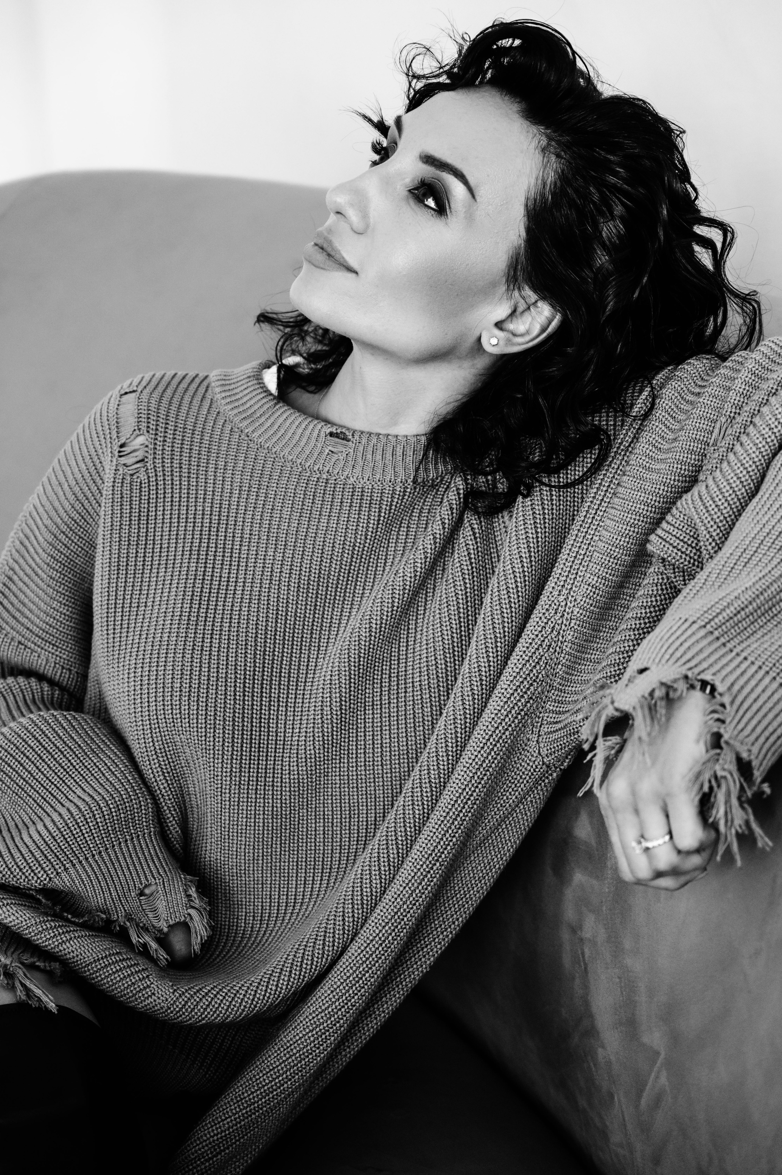 Наташа. Профессиональный фотограф беременности в СПБ. Стильные фотосессии беременности в стиле минимализм и классическая фотография