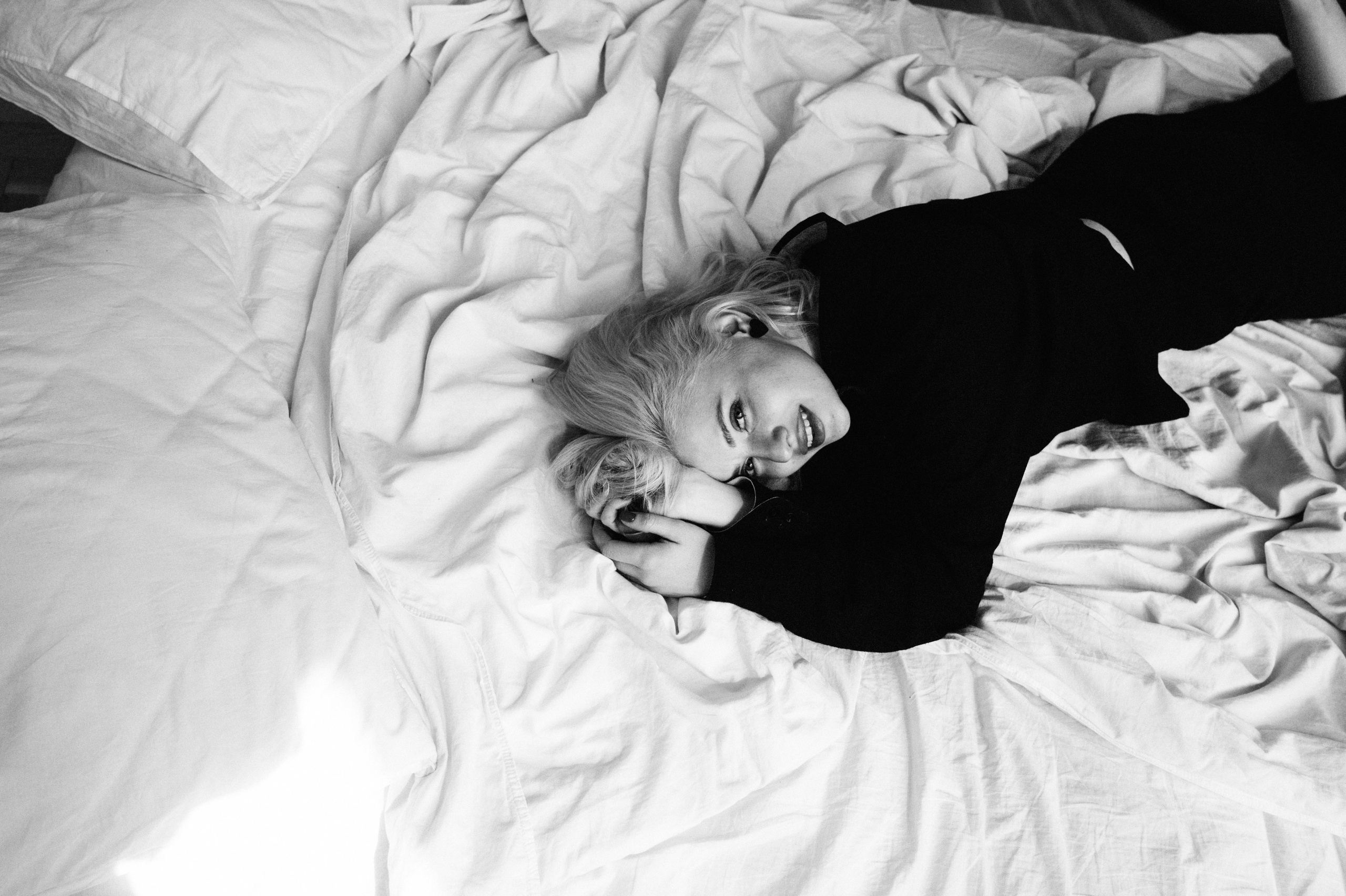 Екатерина. Профессиональный фотограф беременности в СПБ. Стильные фотосессии беременности в стиле минимализм и классическая фотография