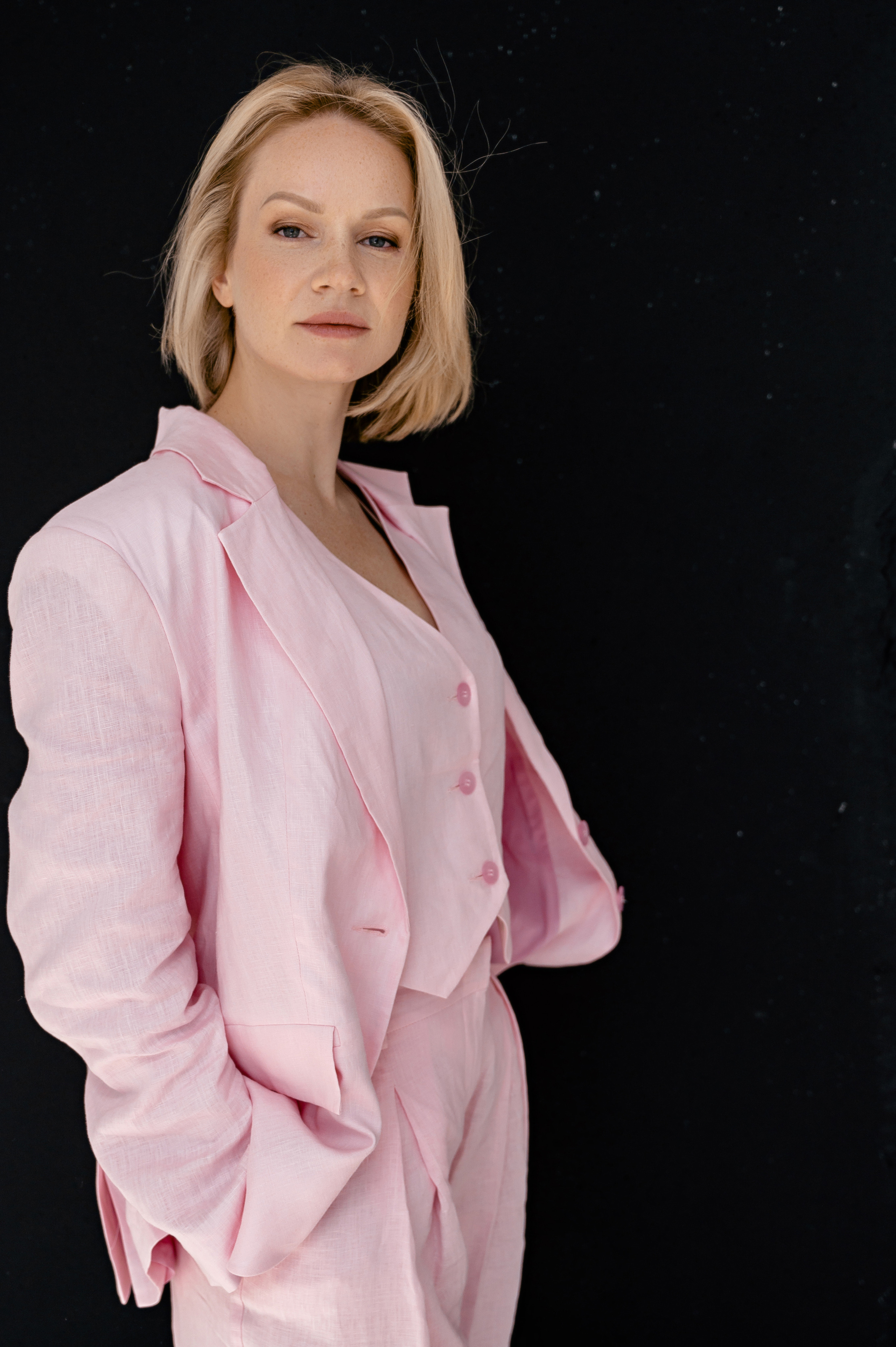 Олеся. Профессиональный фотограф беременности в СПБ. Стильные фотосессии беременности в стиле минимализм и классическая фотография