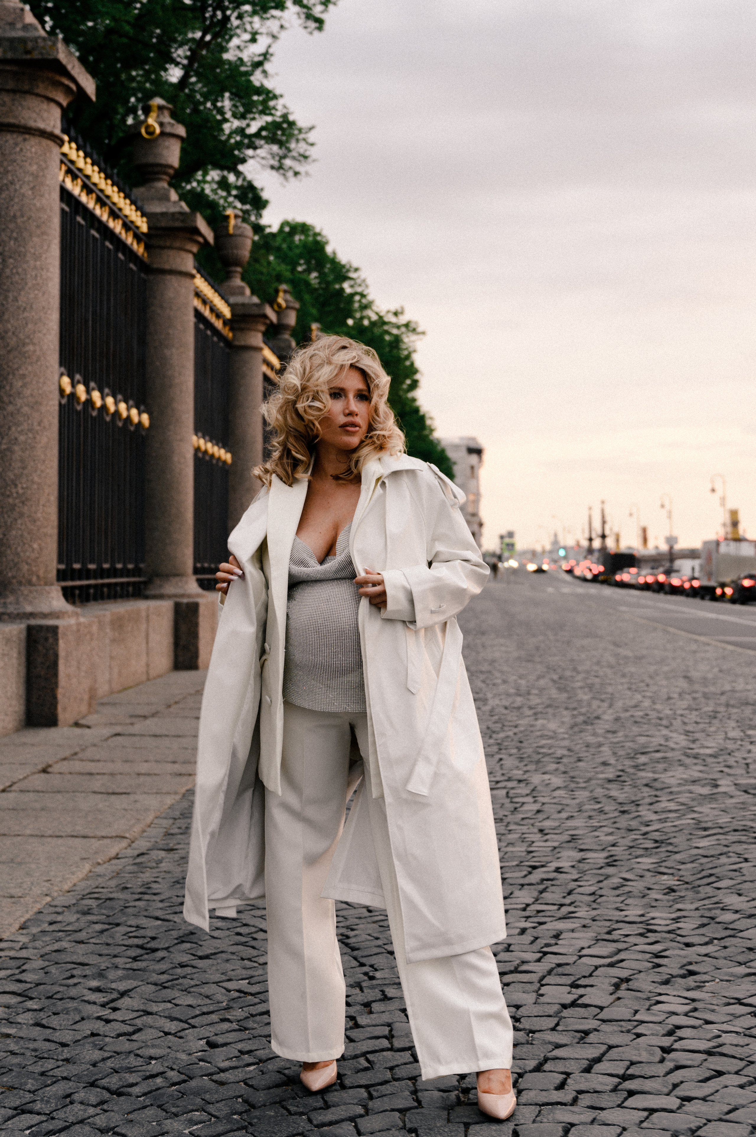 Оля. Профессиональный фотограф беременности в СПБ. Стильные фотосессии беременности в стиле минимализм и классическая фотография