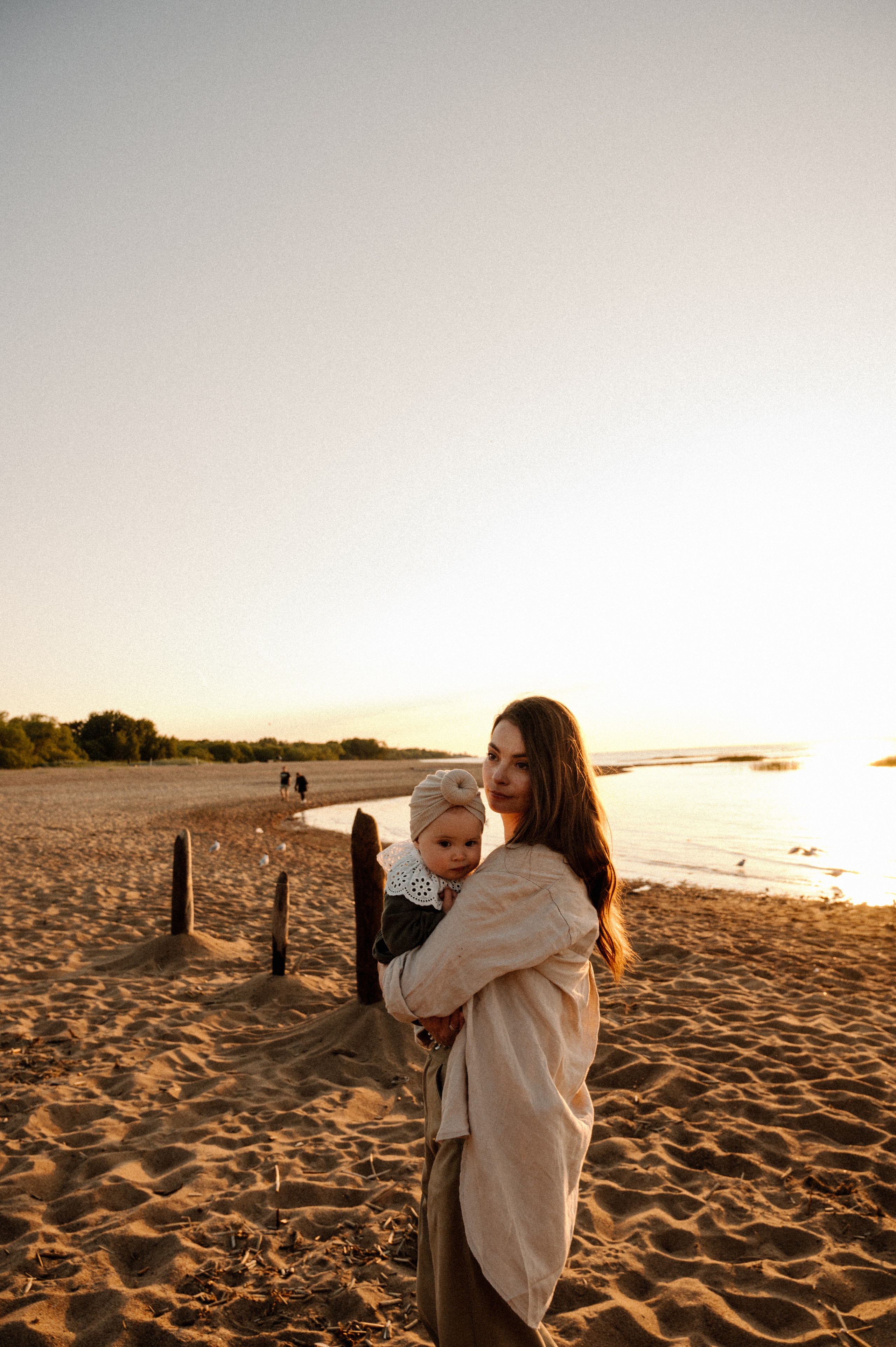 Ира, Игорь и Полина. Профессиональный фотограф беременности в СПБ. Стильные фотосессии беременности в стиле минимализм и классическая фотография
