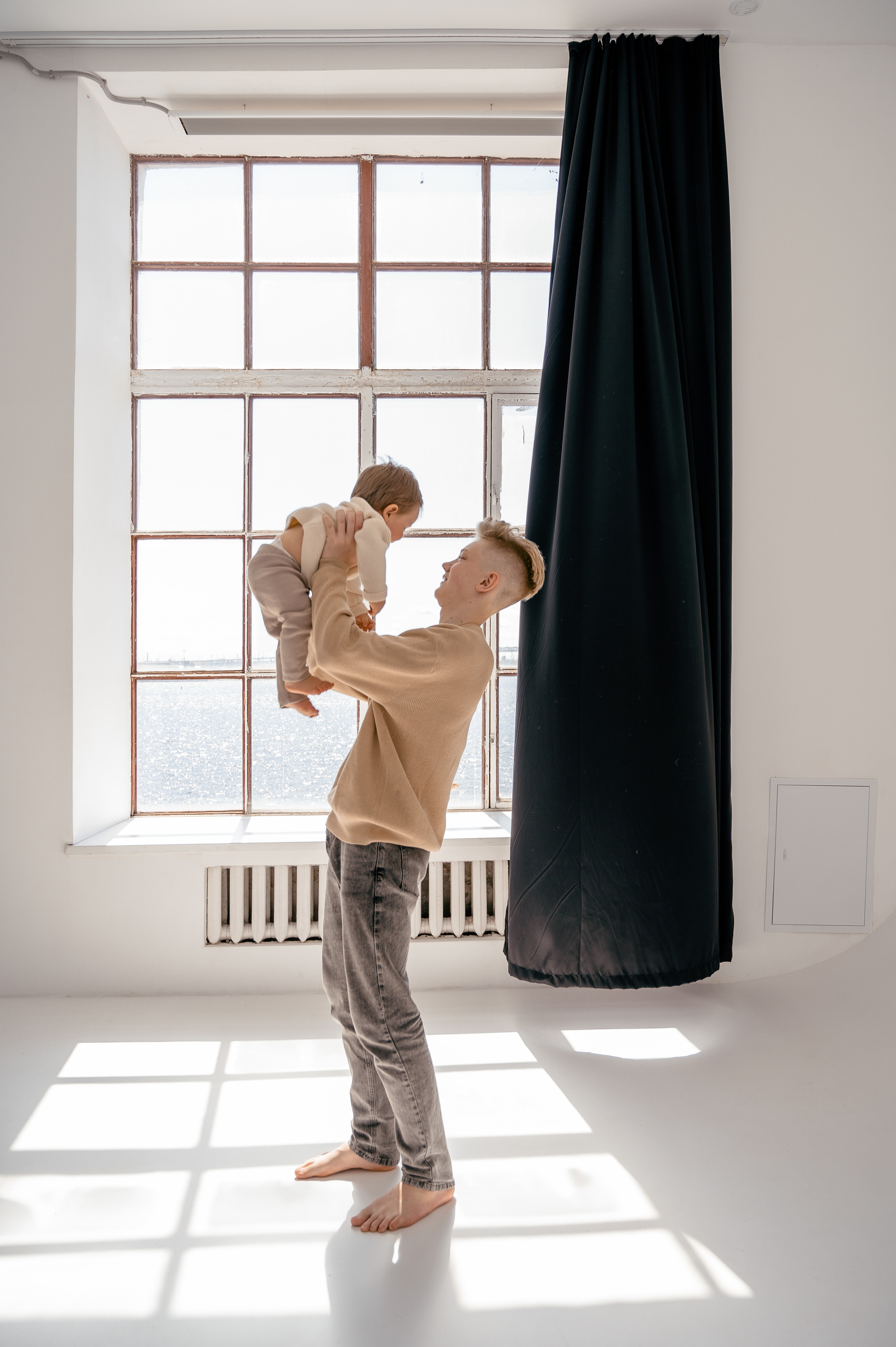 Олеся. Профессиональный фотограф беременности в СПБ. Стильные фотосессии беременности в стиле минимализм и классическая фотография