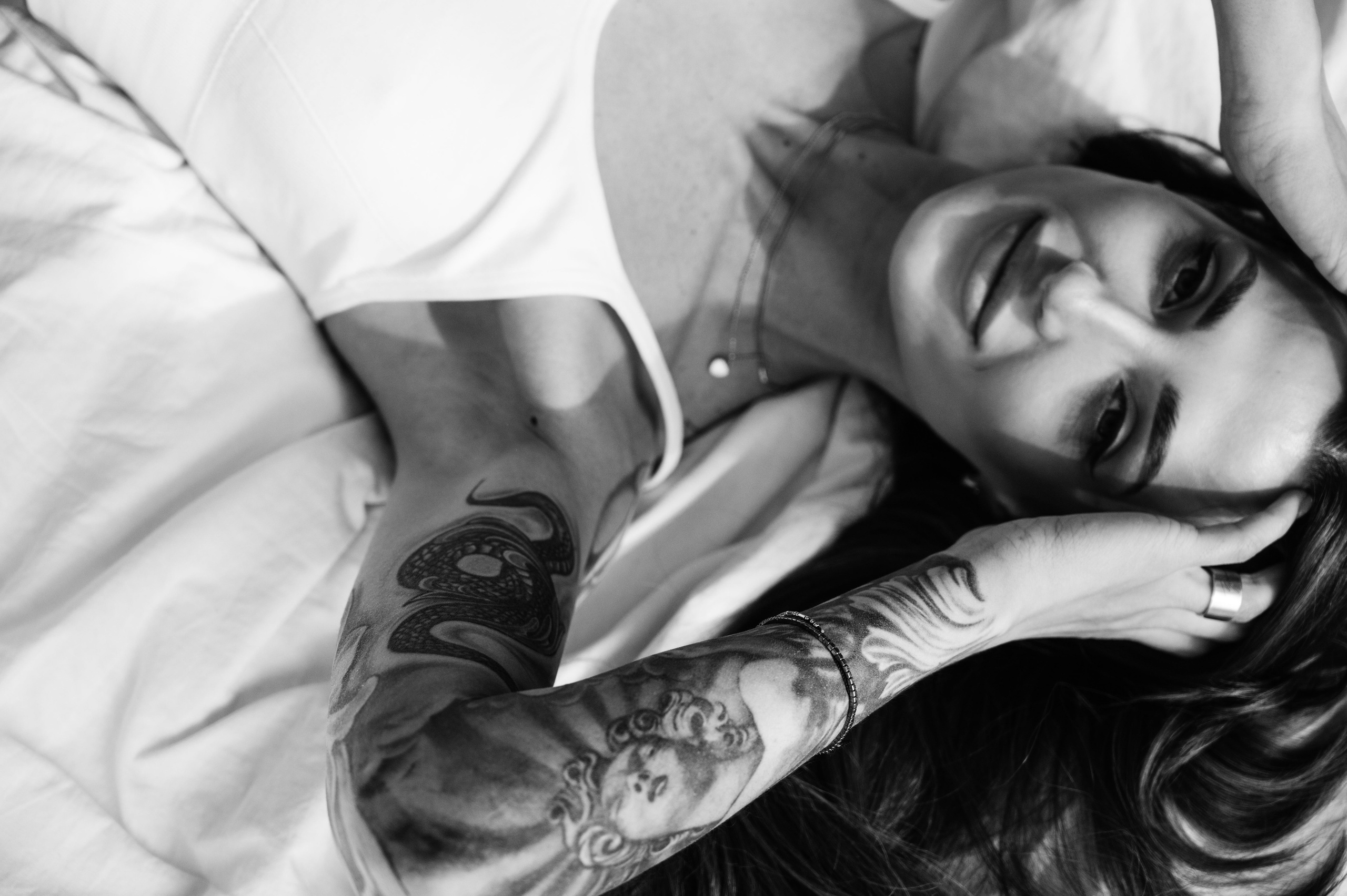 Марго. Профессиональный фотограф беременности в СПБ. Стильные фотосессии беременности в стиле минимализм и классическая фотография