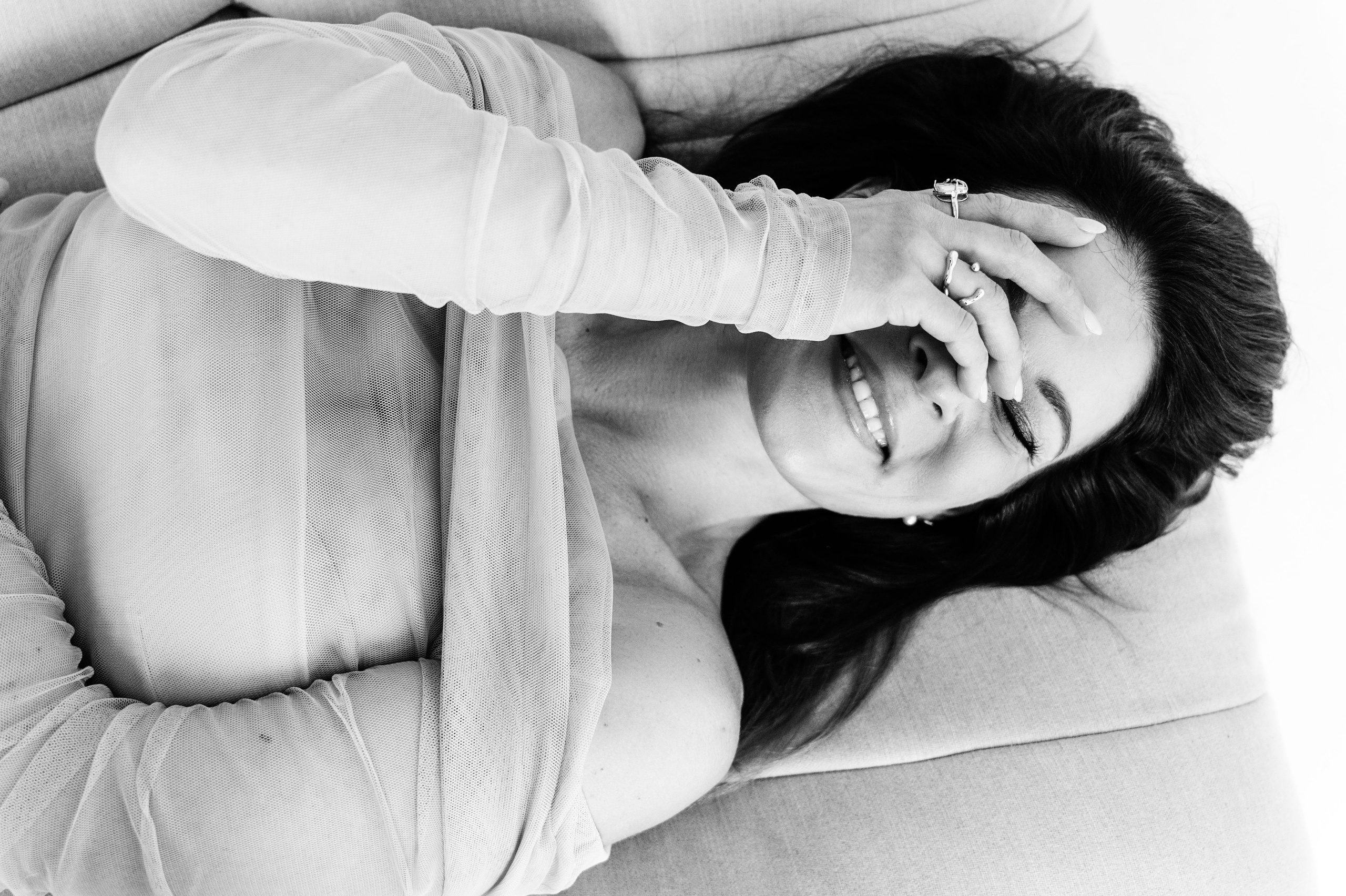 Дарья. Профессиональный фотограф беременности в СПБ. Стильные фотосессии беременности в стиле минимализм и классическая фотография