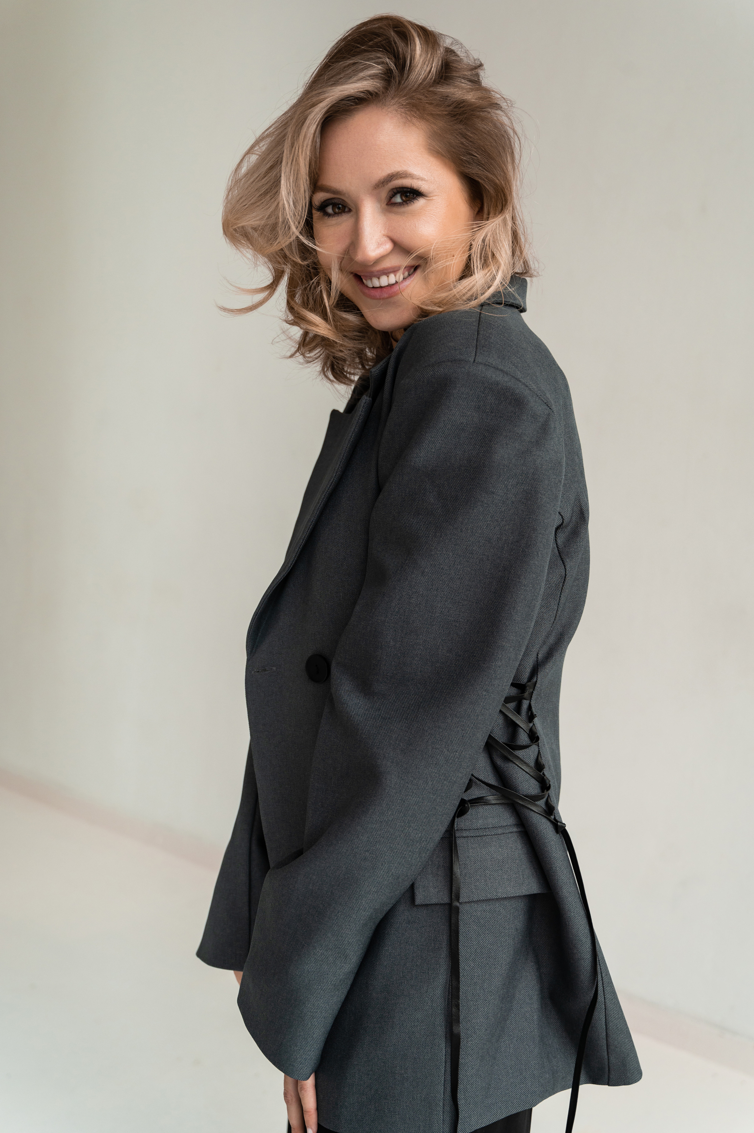 Екатерина. Профессиональный фотограф беременности в СПБ. Стильные фотосессии беременности в стиле минимализм и классическая фотография