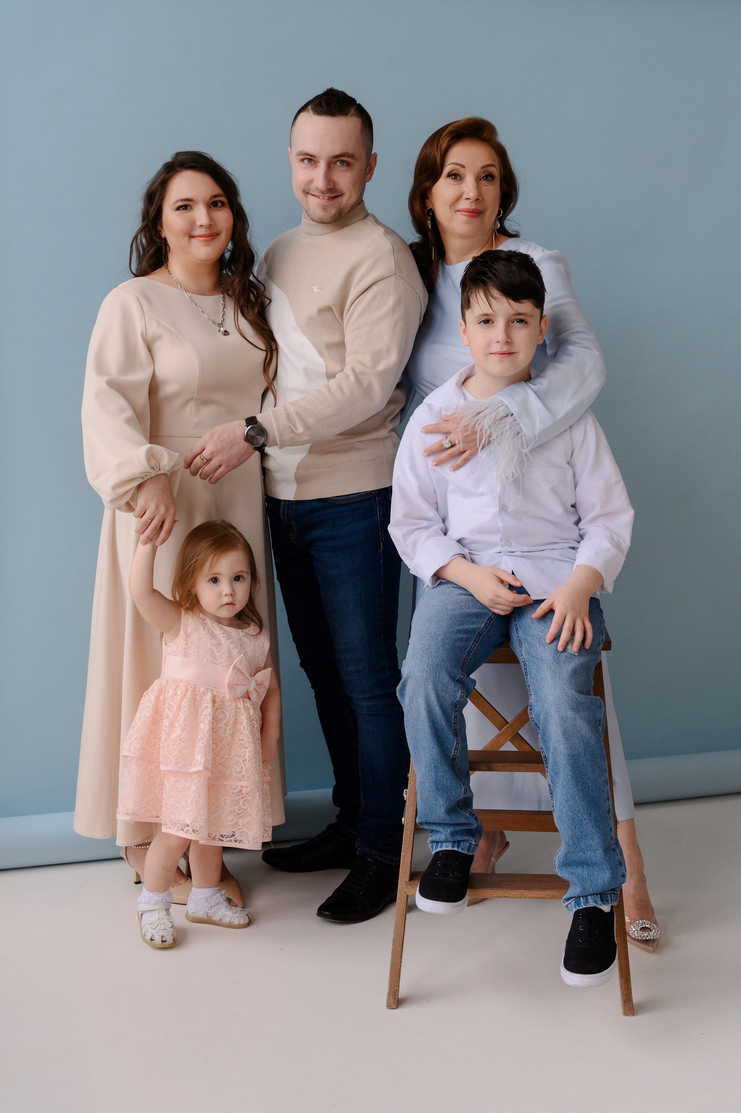 Ксения. Профессиональный фотограф беременности в СПБ. Стильные фотосессии беременности в стиле минимализм и классическая фотография