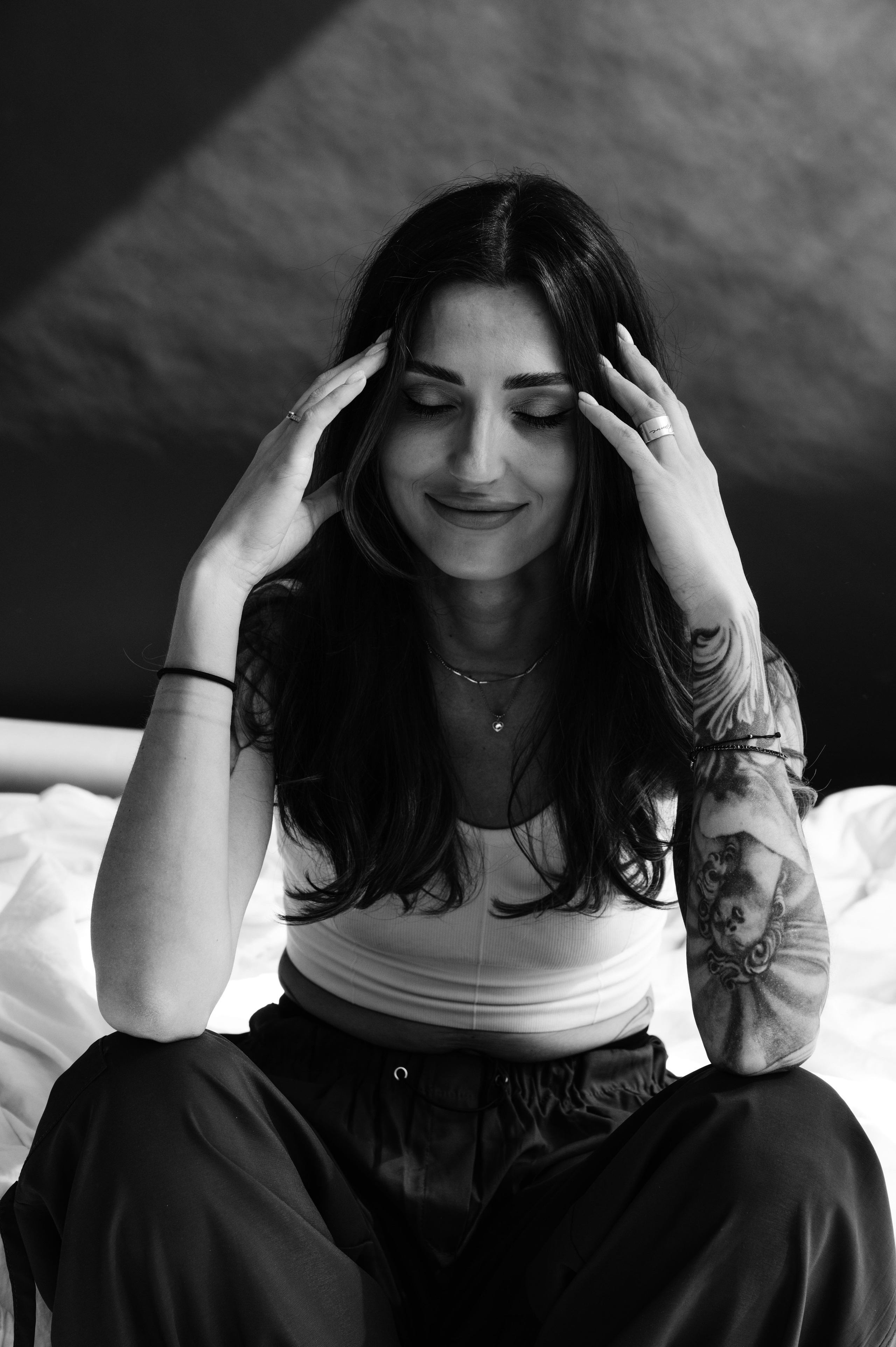 Марго. Профессиональный фотограф беременности в СПБ. Стильные фотосессии беременности в стиле минимализм и классическая фотография