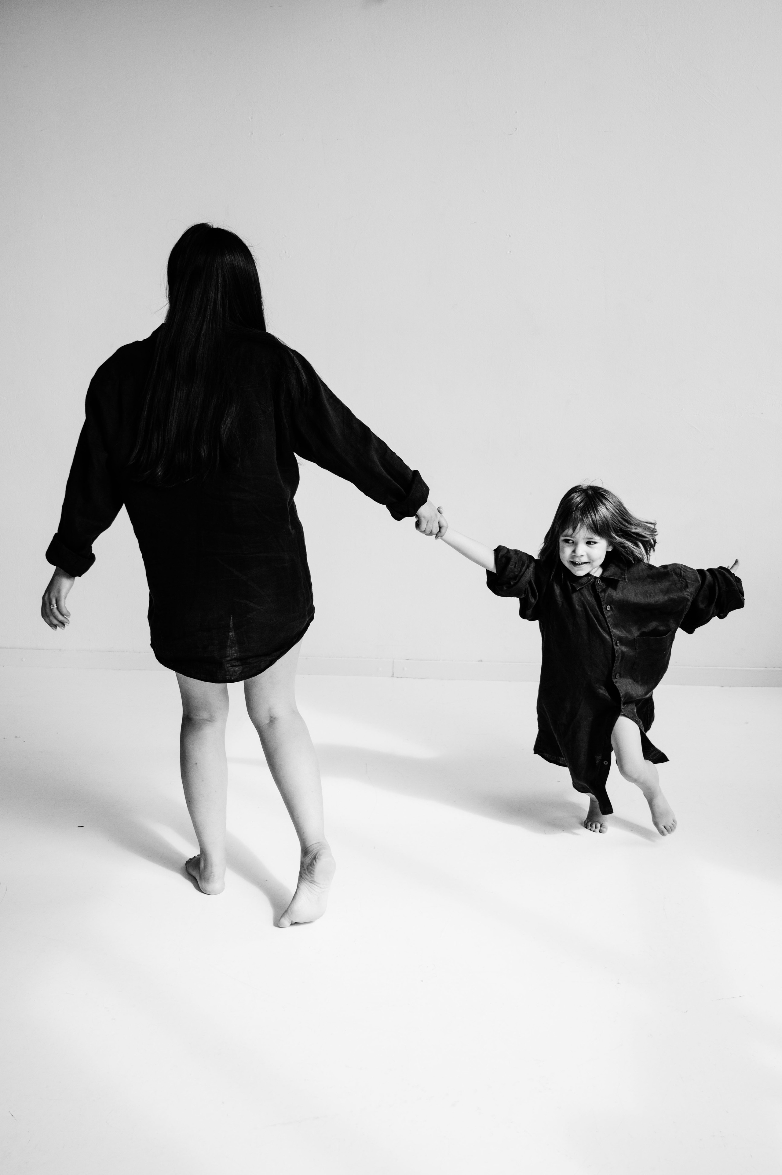 Дарья. Профессиональный фотограф беременности в СПБ. Стильные фотосессии беременности в стиле минимализм и классическая фотография