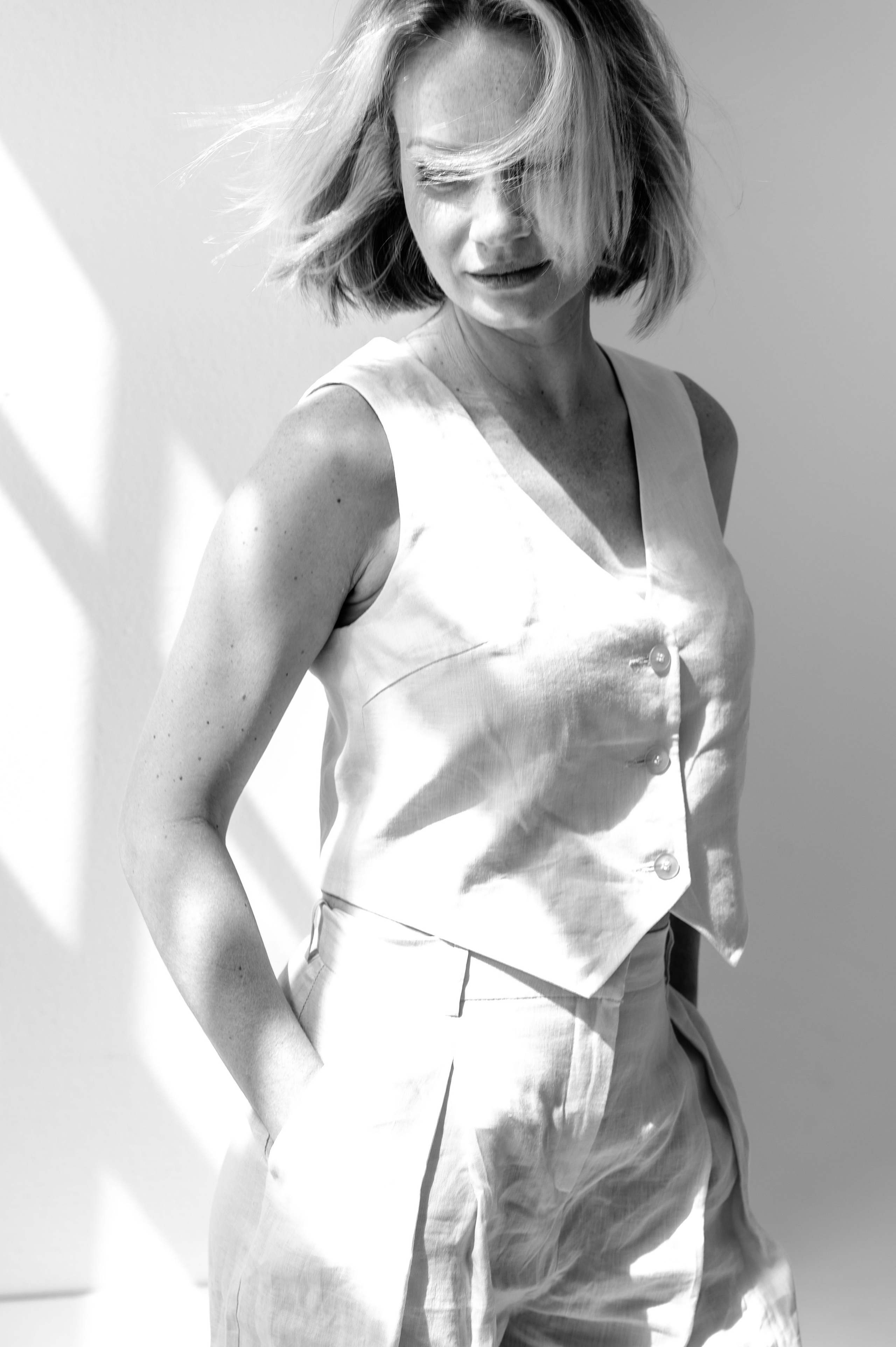 Олеся. Профессиональный фотограф беременности в СПБ. Стильные фотосессии беременности в стиле минимализм и классическая фотография