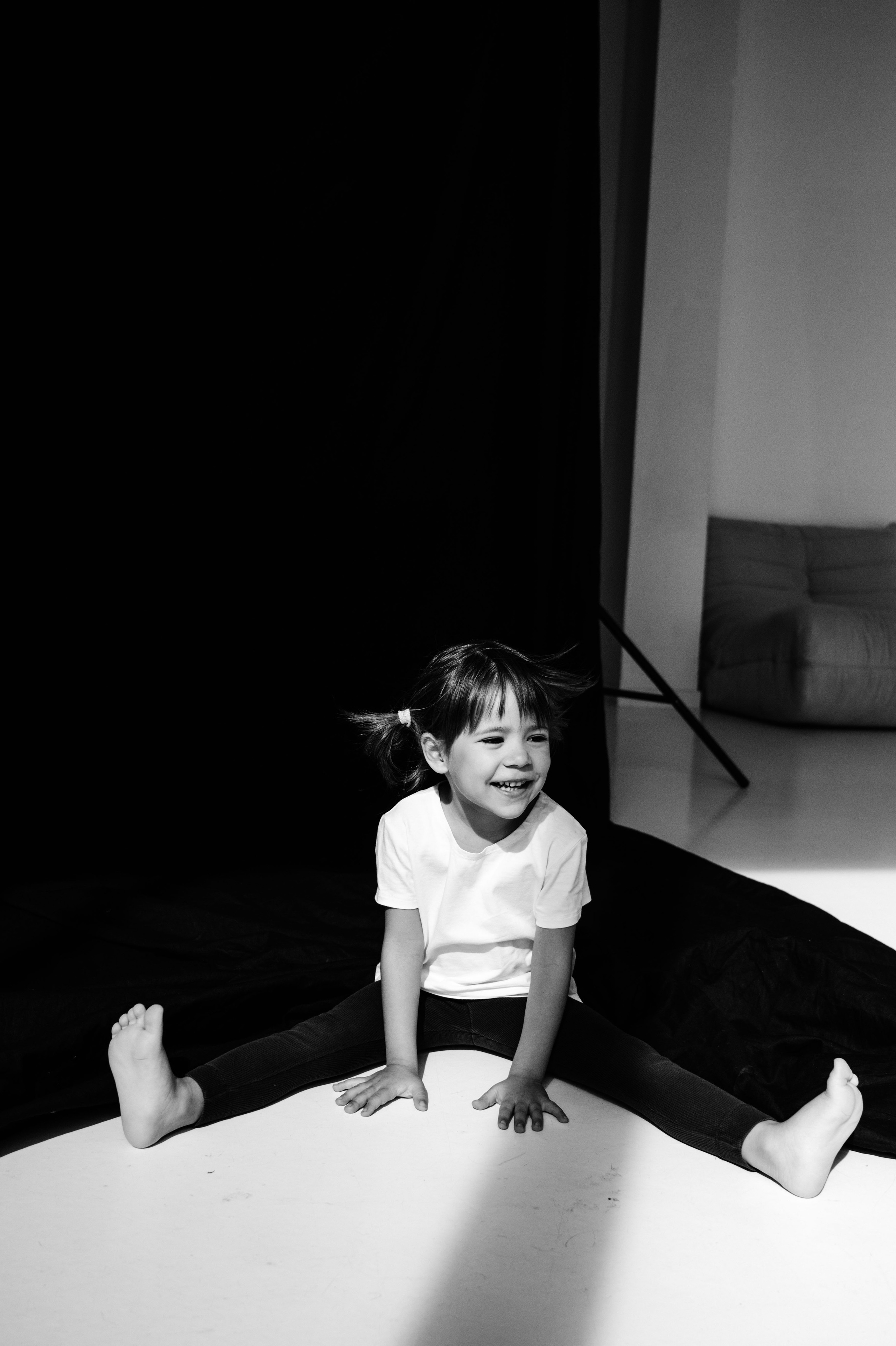 Дарья. Профессиональный фотограф беременности в СПБ. Стильные фотосессии беременности в стиле минимализм и классическая фотография