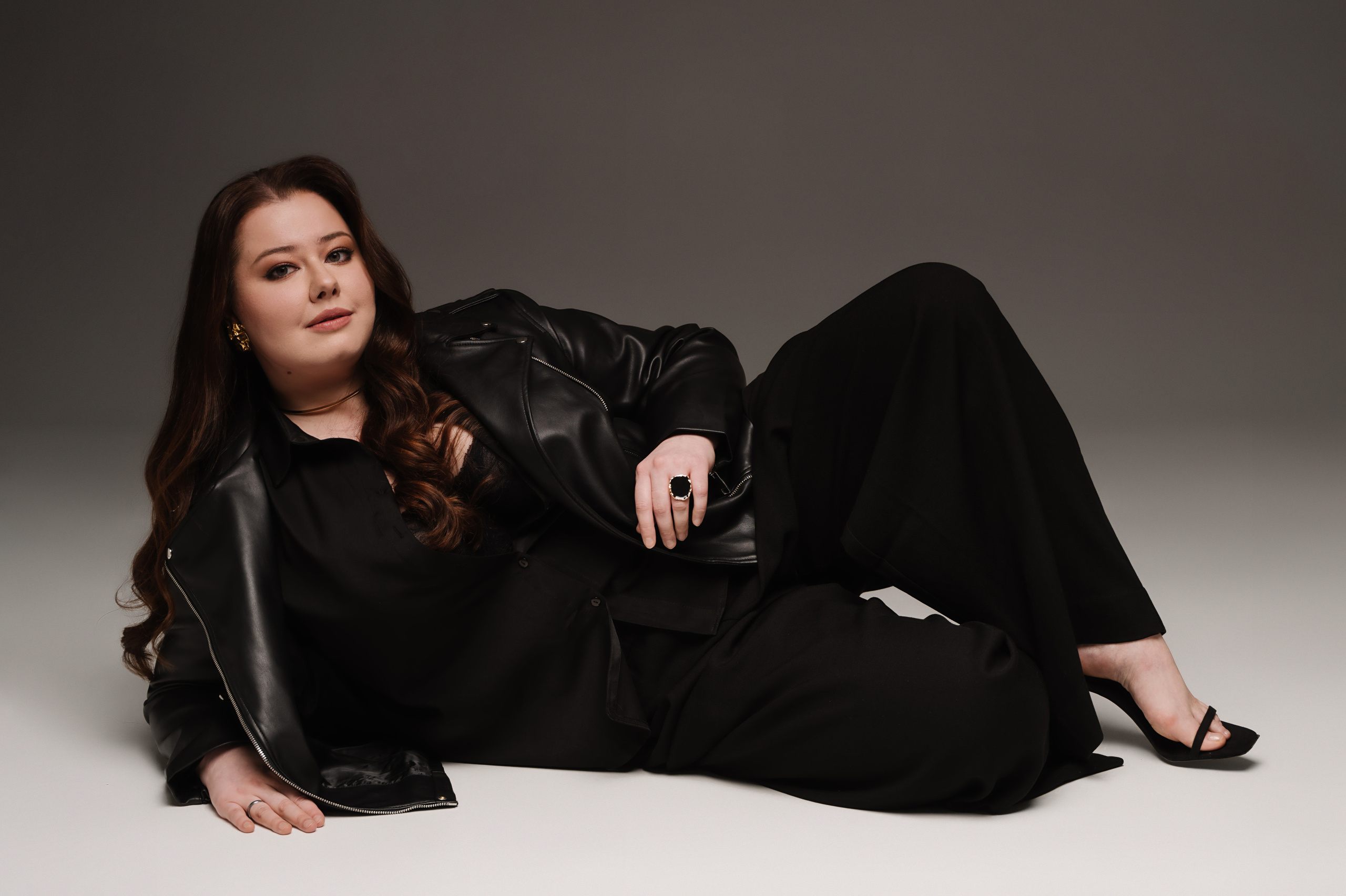 Лиана. Профессиональный фотограф беременности в СПБ. Стильные фотосессии беременности в стиле минимализм и классическая фотография