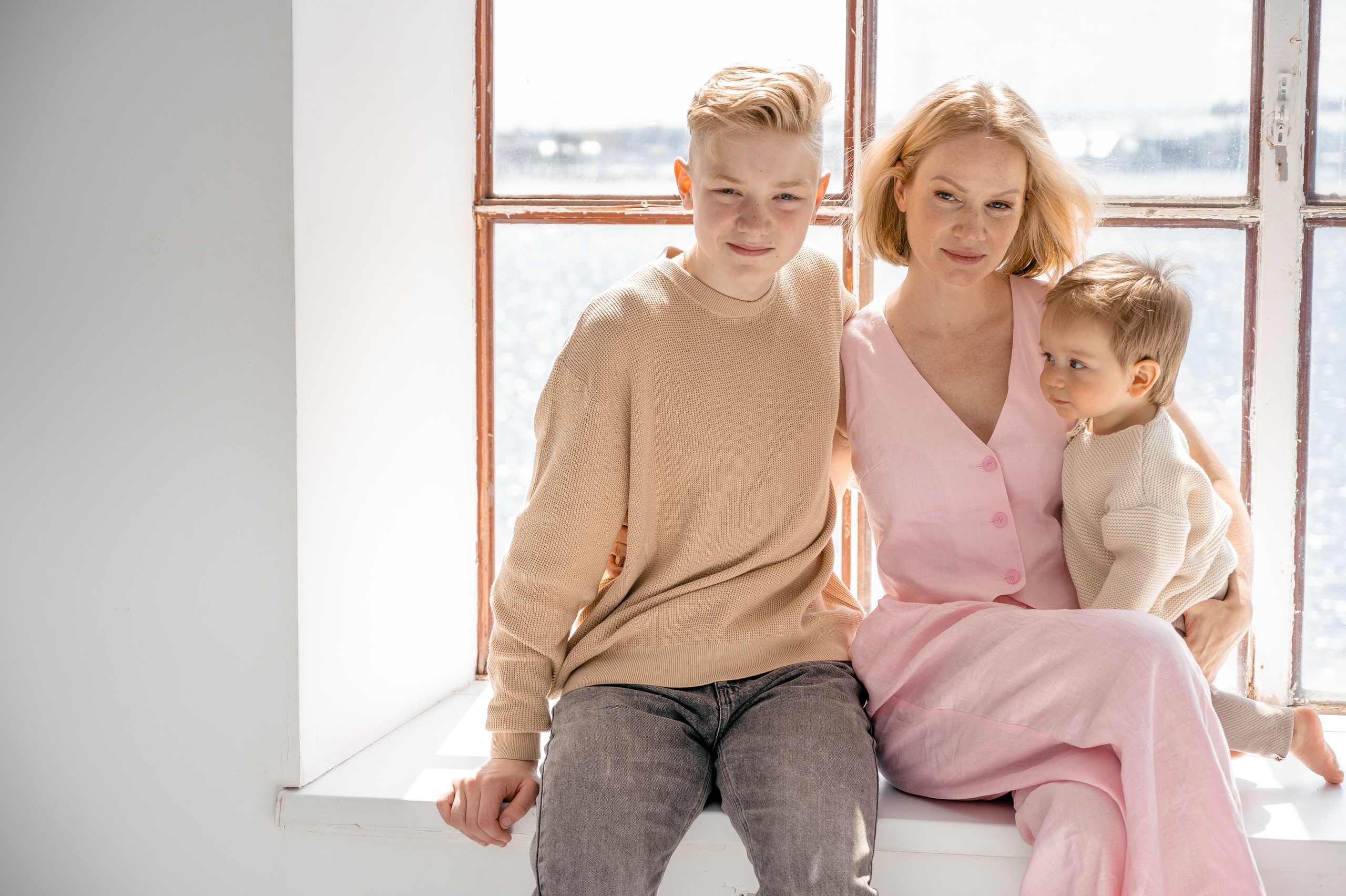 Олеся. Профессиональный фотограф беременности в СПБ. Стильные фотосессии беременности в стиле минимализм и классическая фотография