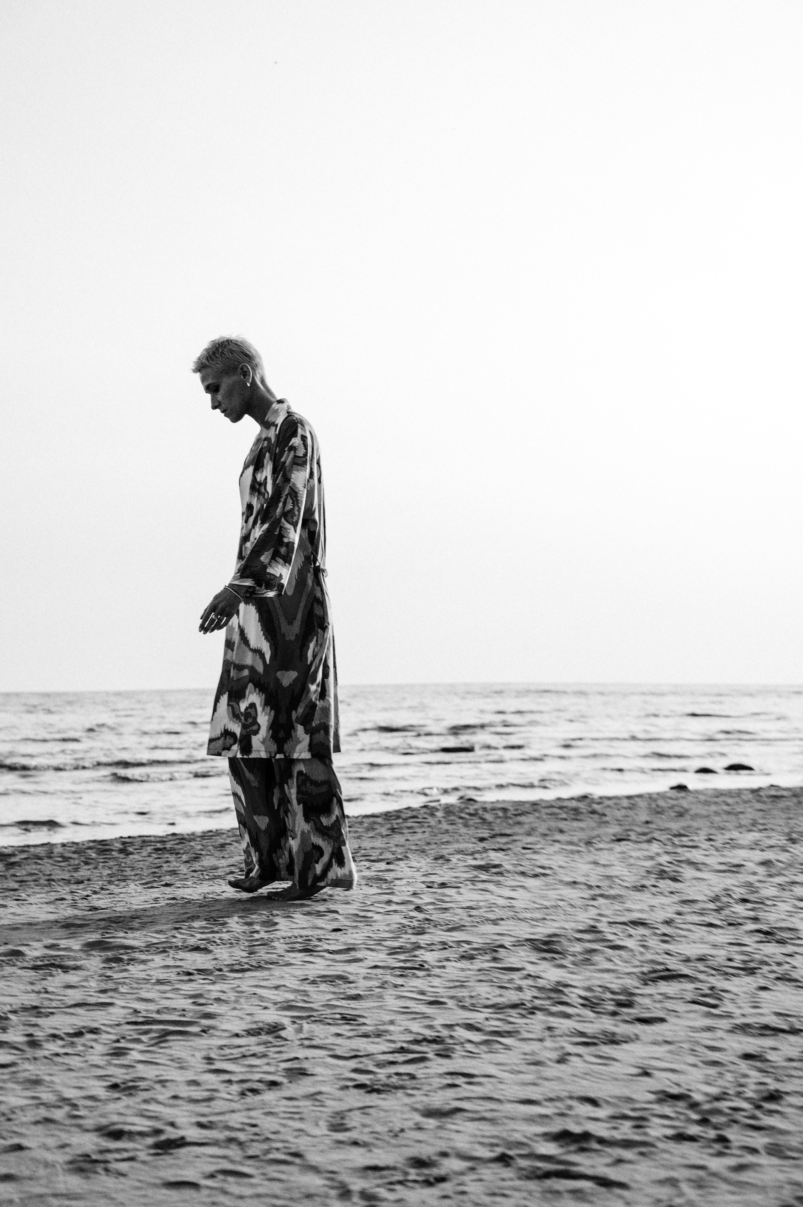 Алина. Профессиональный фотограф беременности в СПБ. Стильные фотосессии беременности в стиле минимализм и классическая фотография