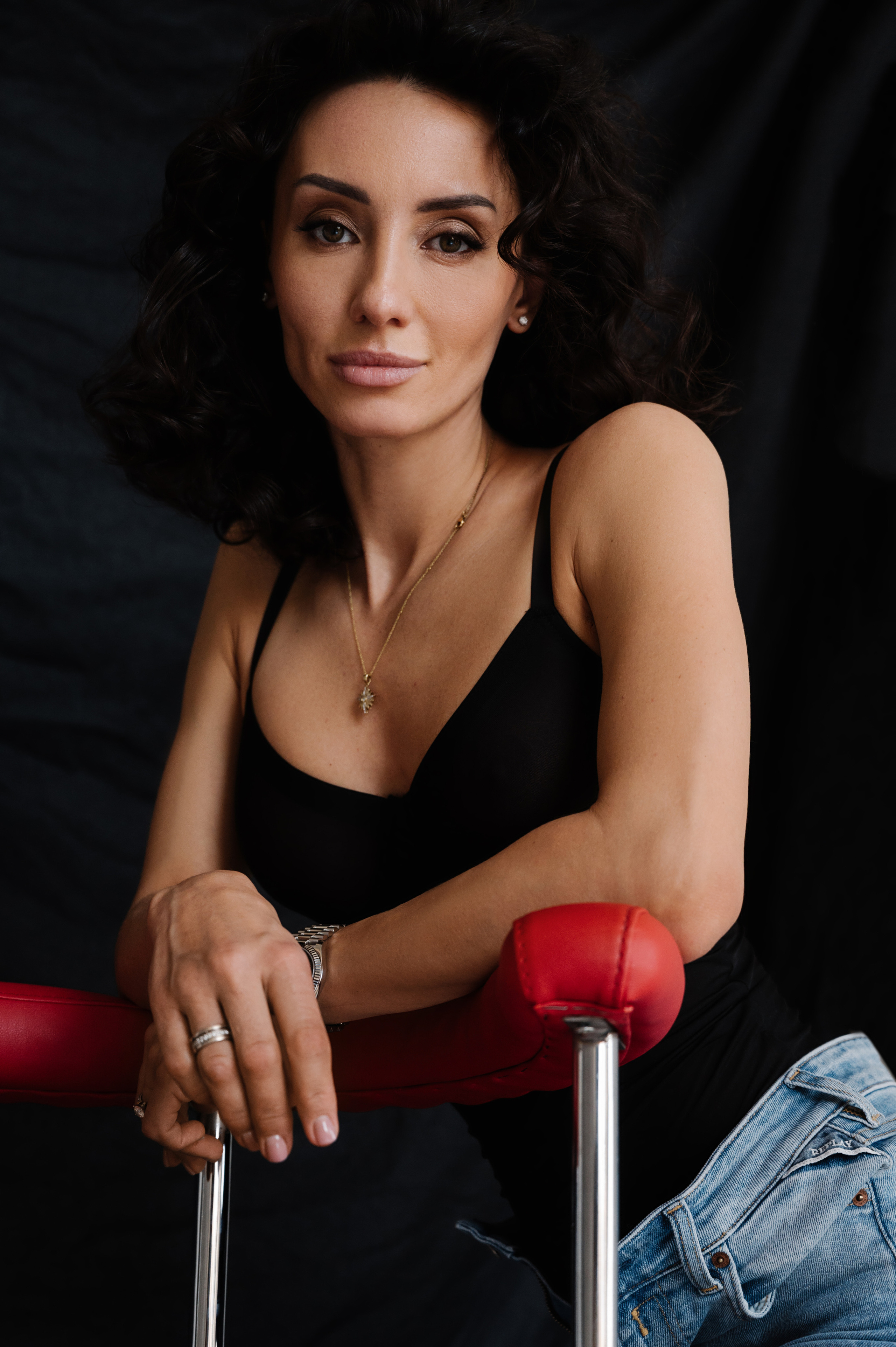 Наташа. Профессиональный фотограф беременности в СПБ. Стильные фотосессии беременности в стиле минимализм и классическая фотография