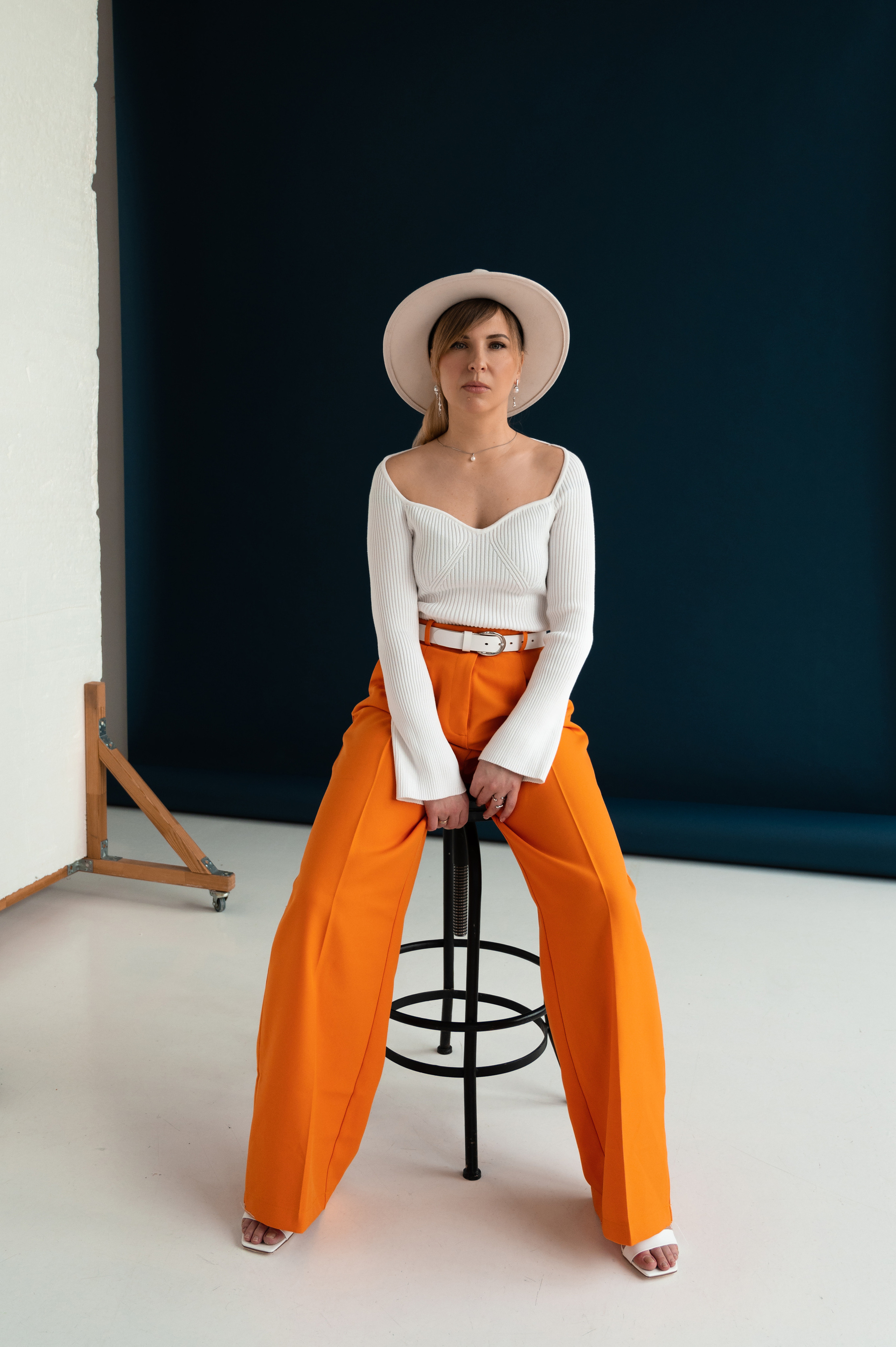 Татьяна. Профессиональный фотограф беременности в СПБ. Стильные фотосессии беременности в стиле минимализм и классическая фотография