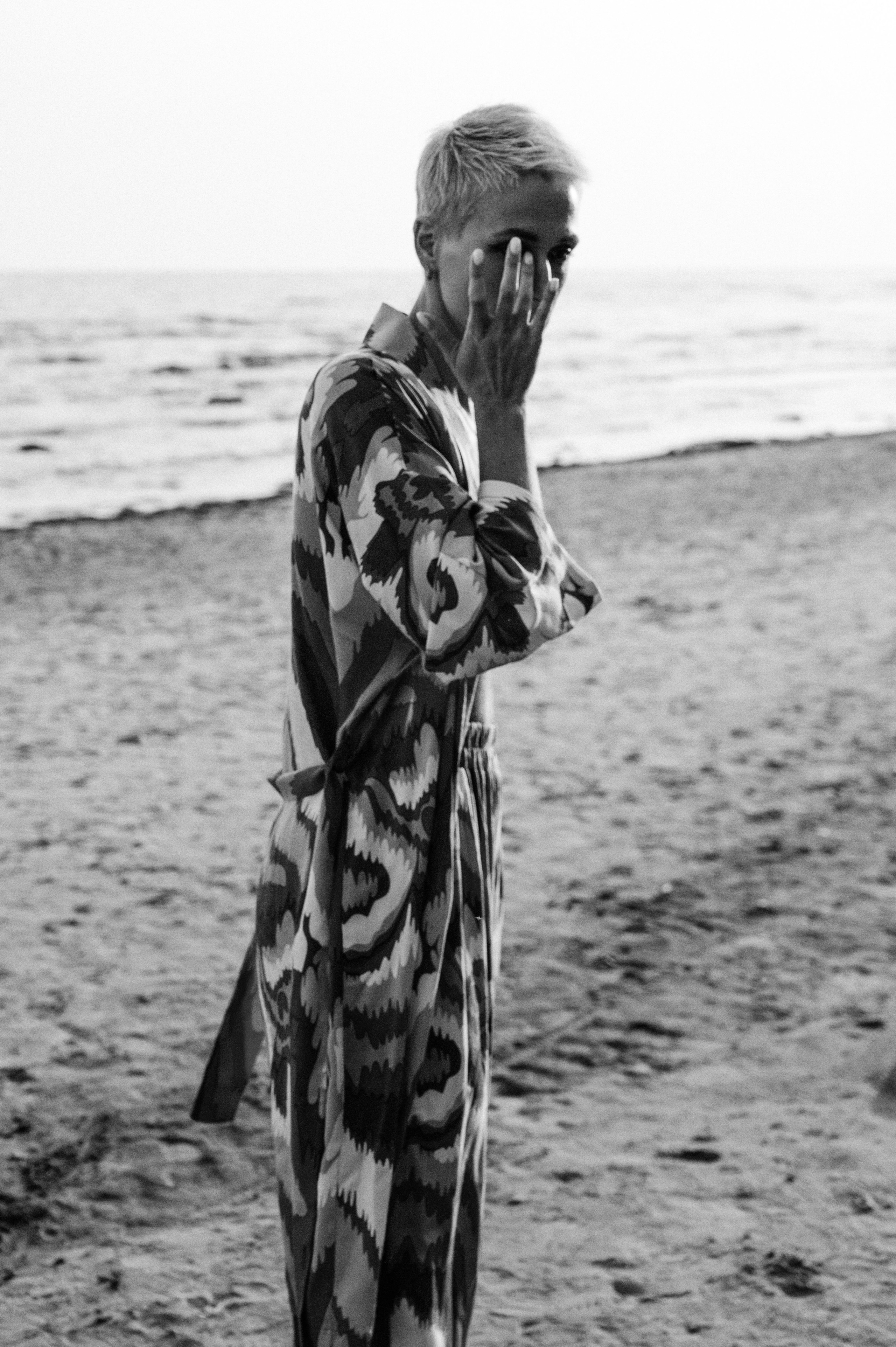 Алина. Профессиональный фотограф беременности в СПБ. Стильные фотосессии беременности в стиле минимализм и классическая фотография