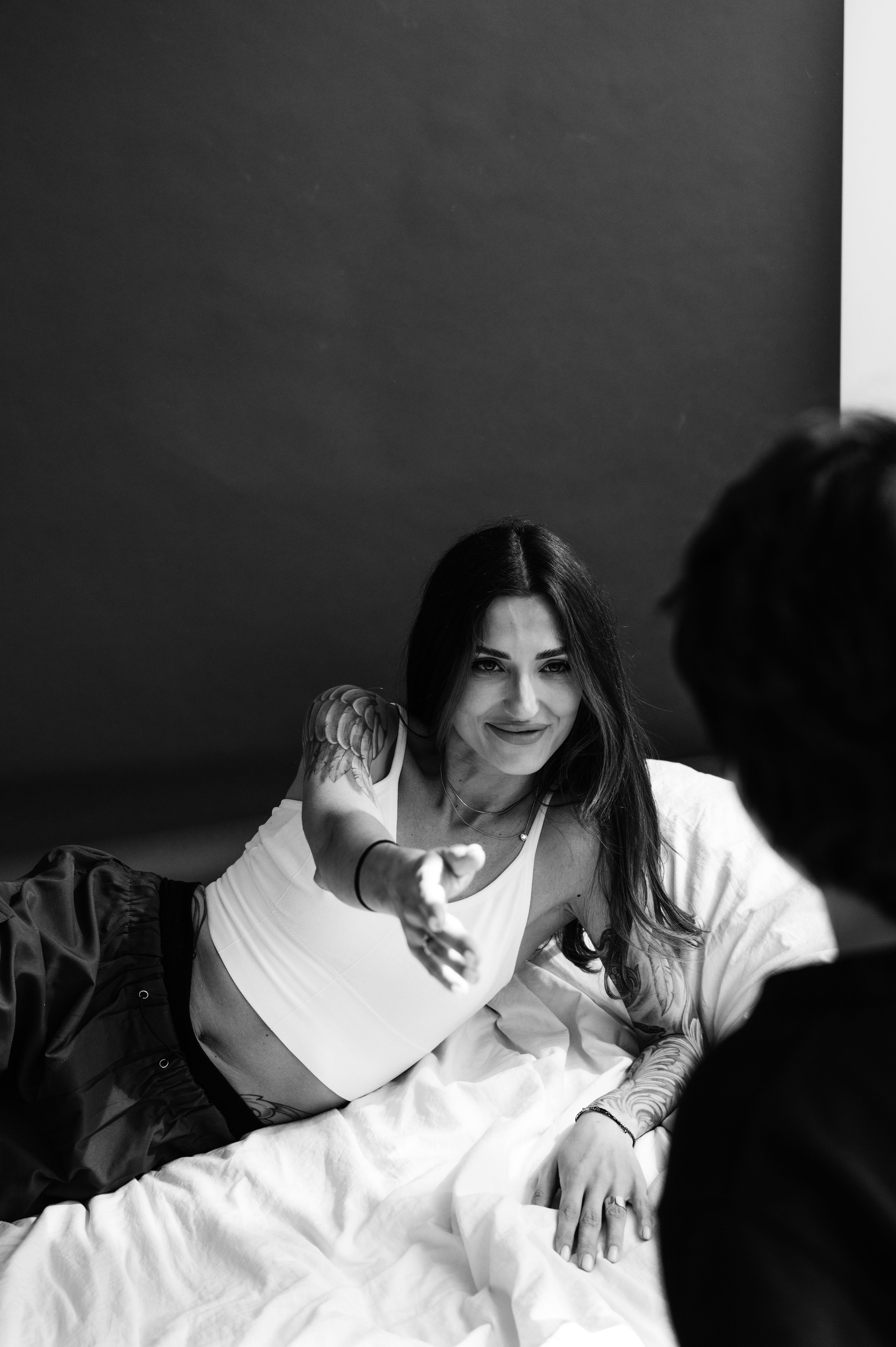 Марго. Профессиональный фотограф беременности в СПБ. Стильные фотосессии беременности в стиле минимализм и классическая фотография