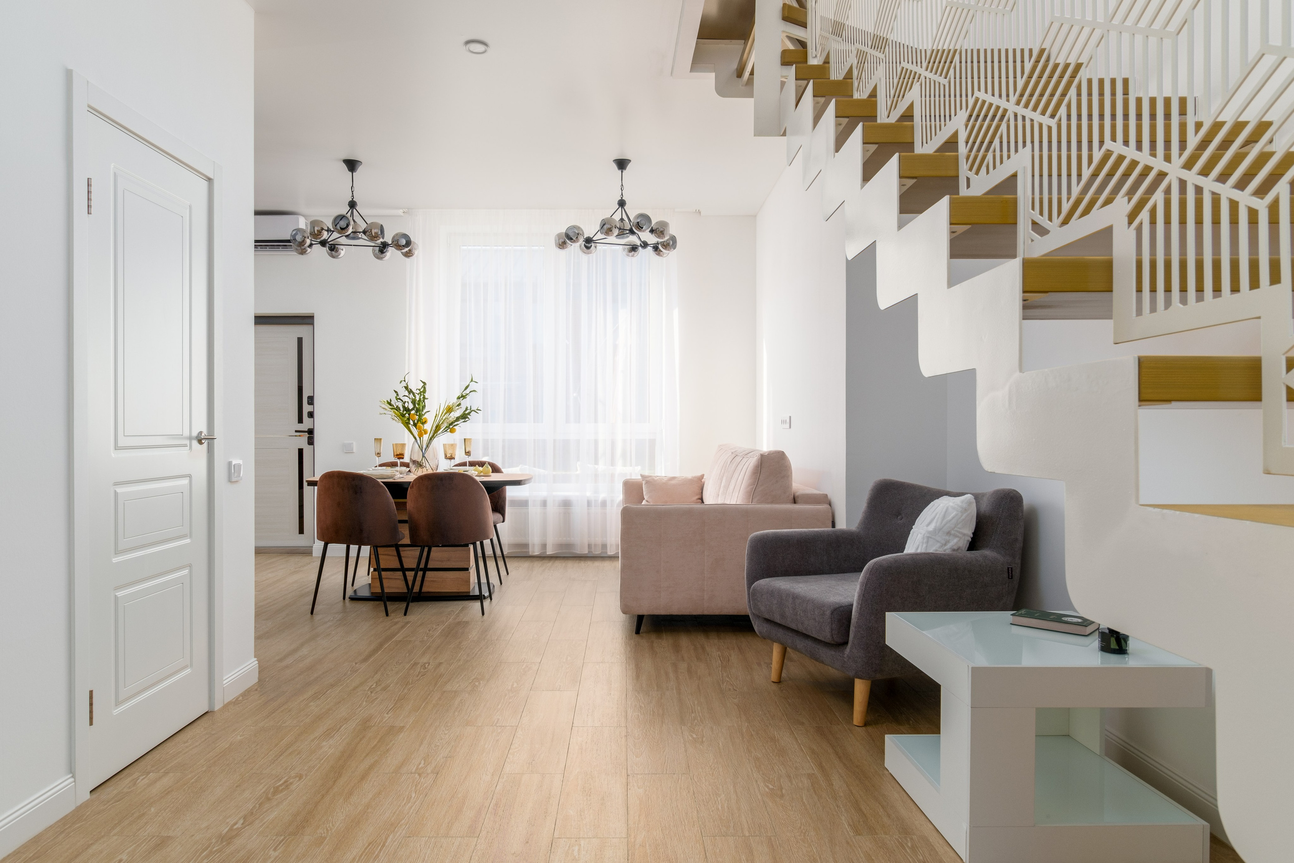 Интерьерная фотосессия шоурума в Санкт-Петербурге