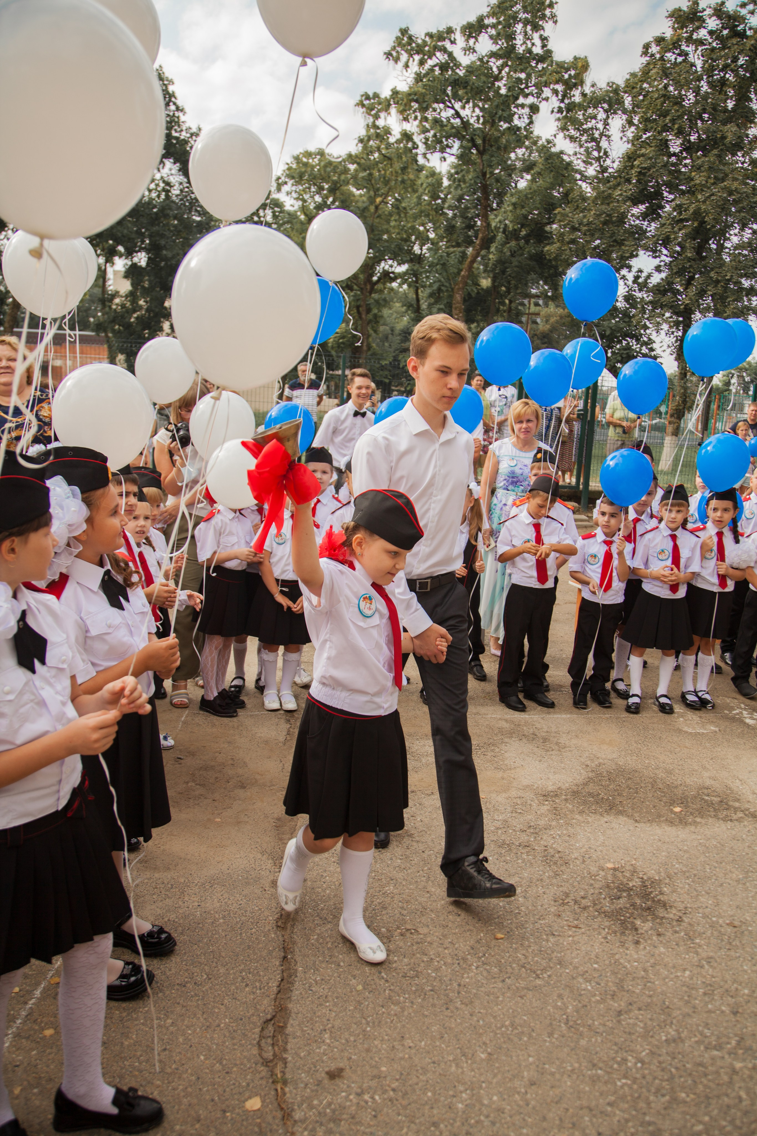 Линейка 1 сентября. Свадебный и семейный фотограф в Армавире