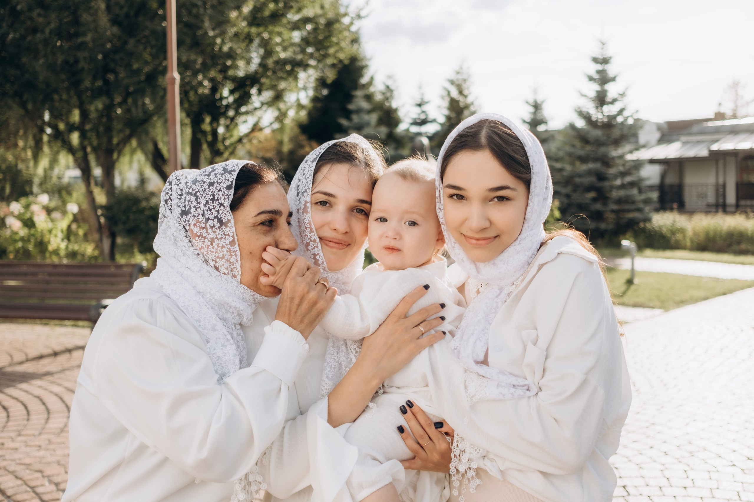 Крещение Дмитрия и Тихона. Главная