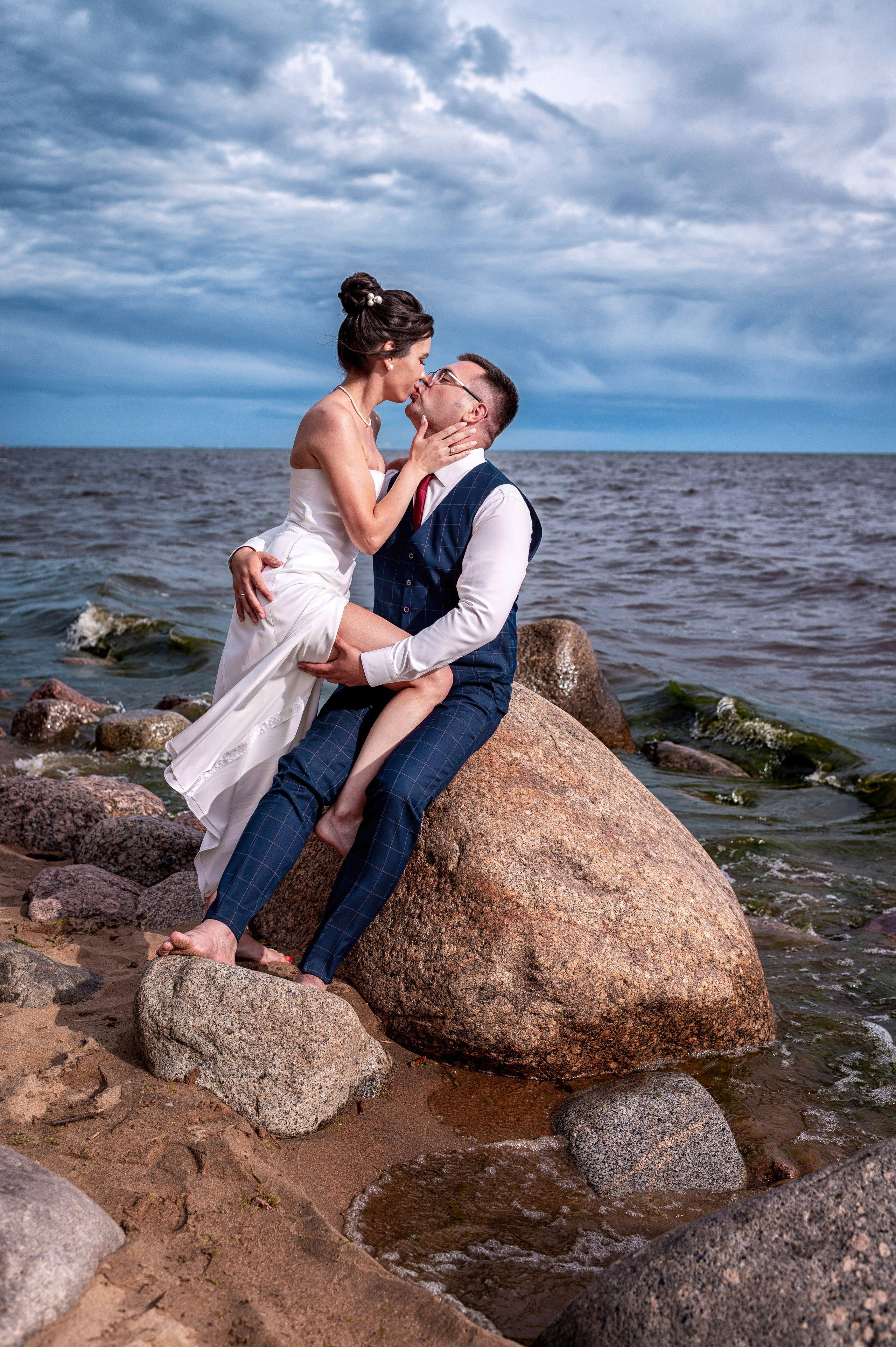 Евгений и Александра (фотосессия под дождём на Исаакиевской площади, свадебная прогулка на Финском заливе). Портретный, семейный и свадебный фотограф в Санкт-Петербурге и в Пушкине Ширяев Денис