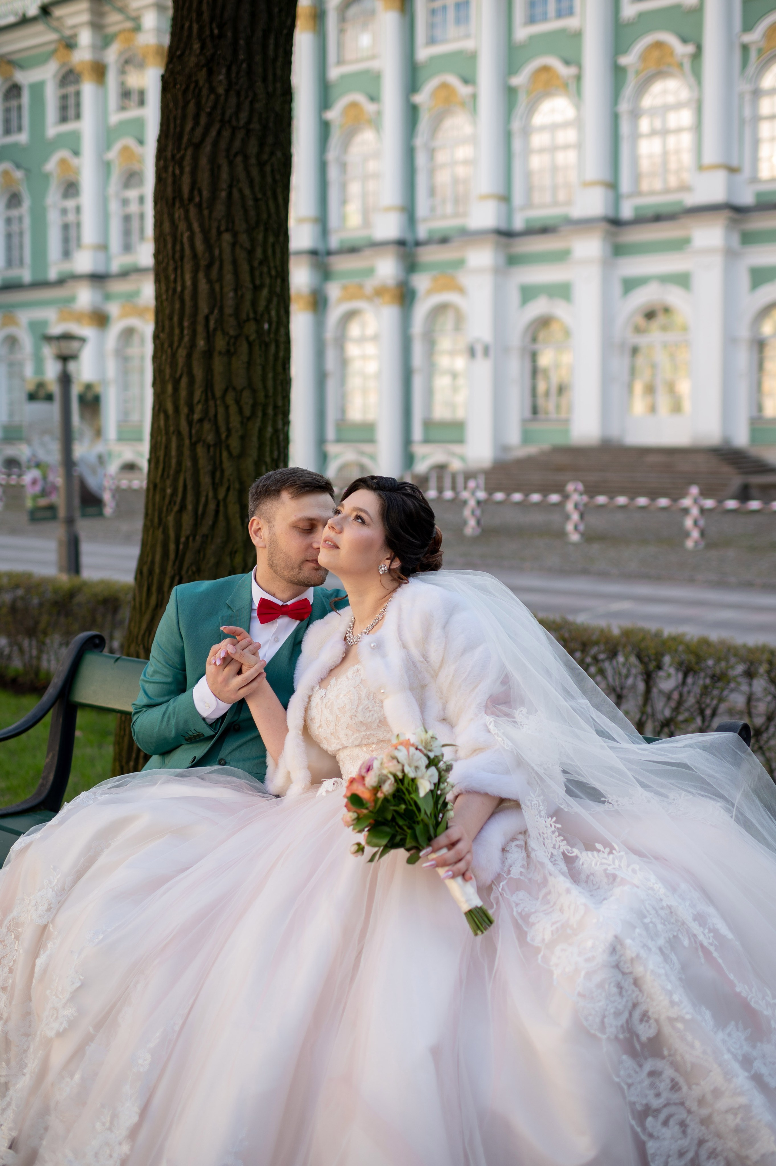 Самая красивая свадебная фотосессия в Эрмитаже. Лучшие свадебные фотографии в Эрмитажа. Портретный, семейный и свадебный фотограф в Санкт-Петербурге и в Пушкине Ширяев Денис