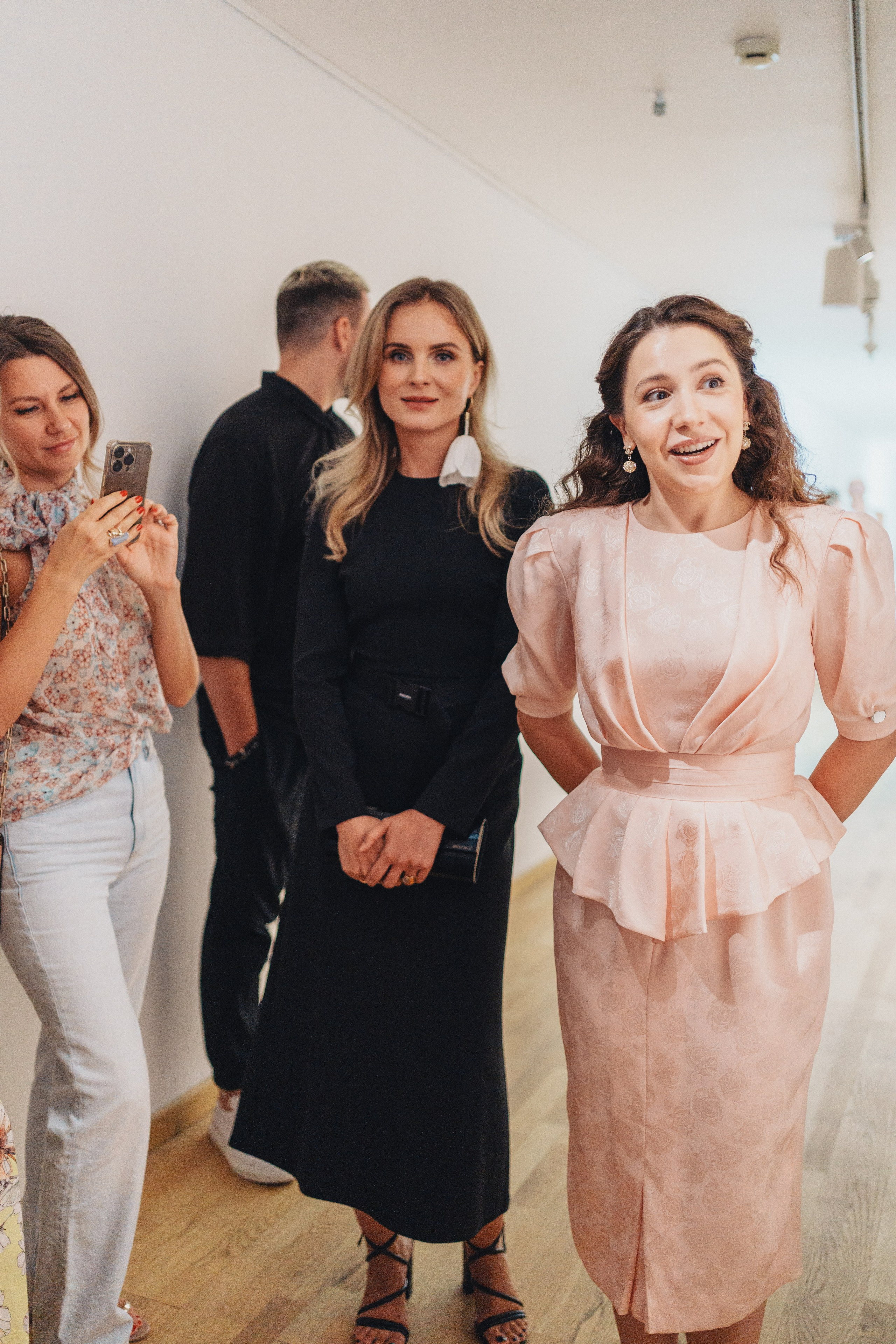 Выставка на крыше Парка Горького. Семейный и детский фотограф и видеограф в Москве, Серпухове и Тарусе Валерия Сорокина