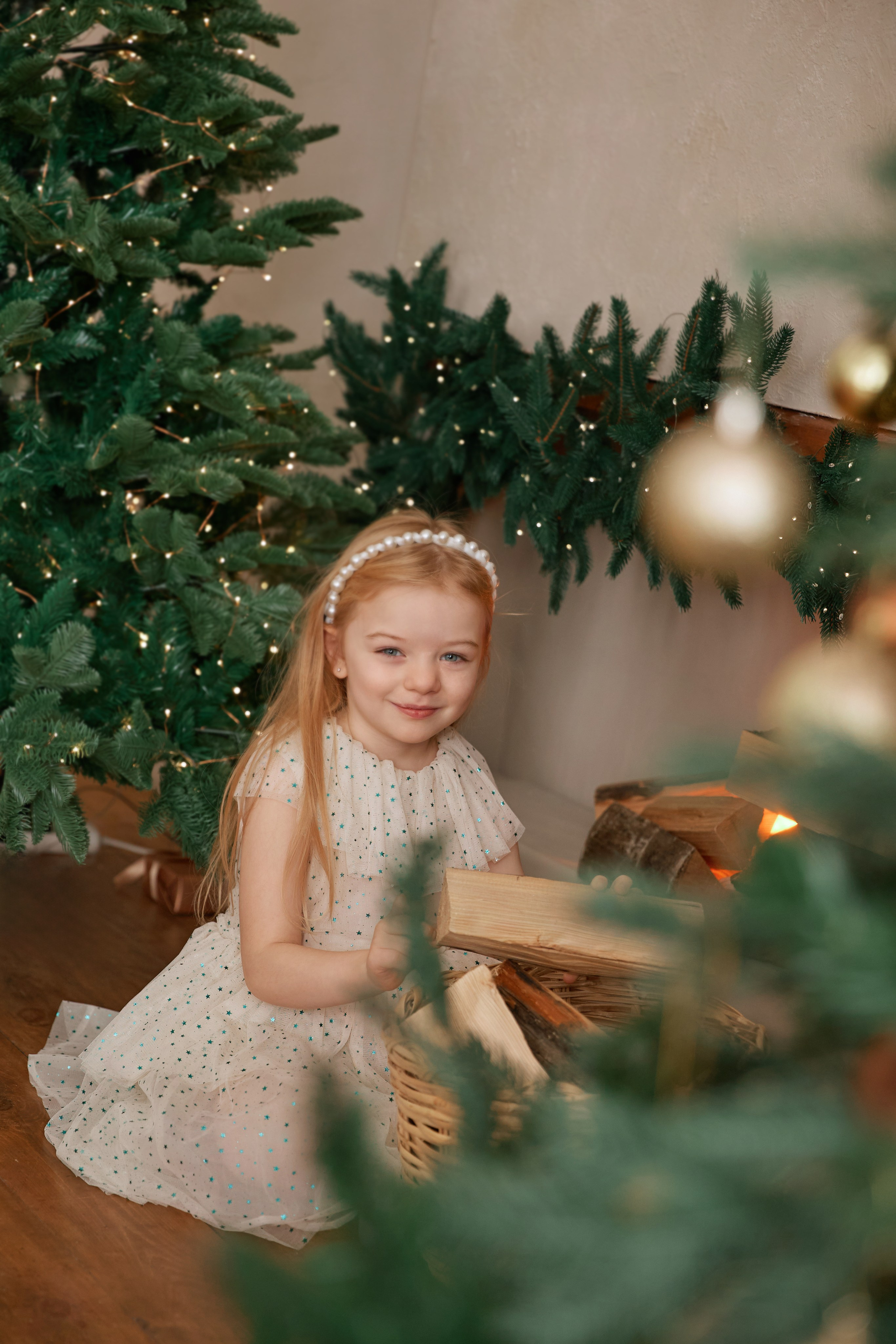 Полина с дочками. Фотограф женского портрета, беременности и материнства Харькова Елена