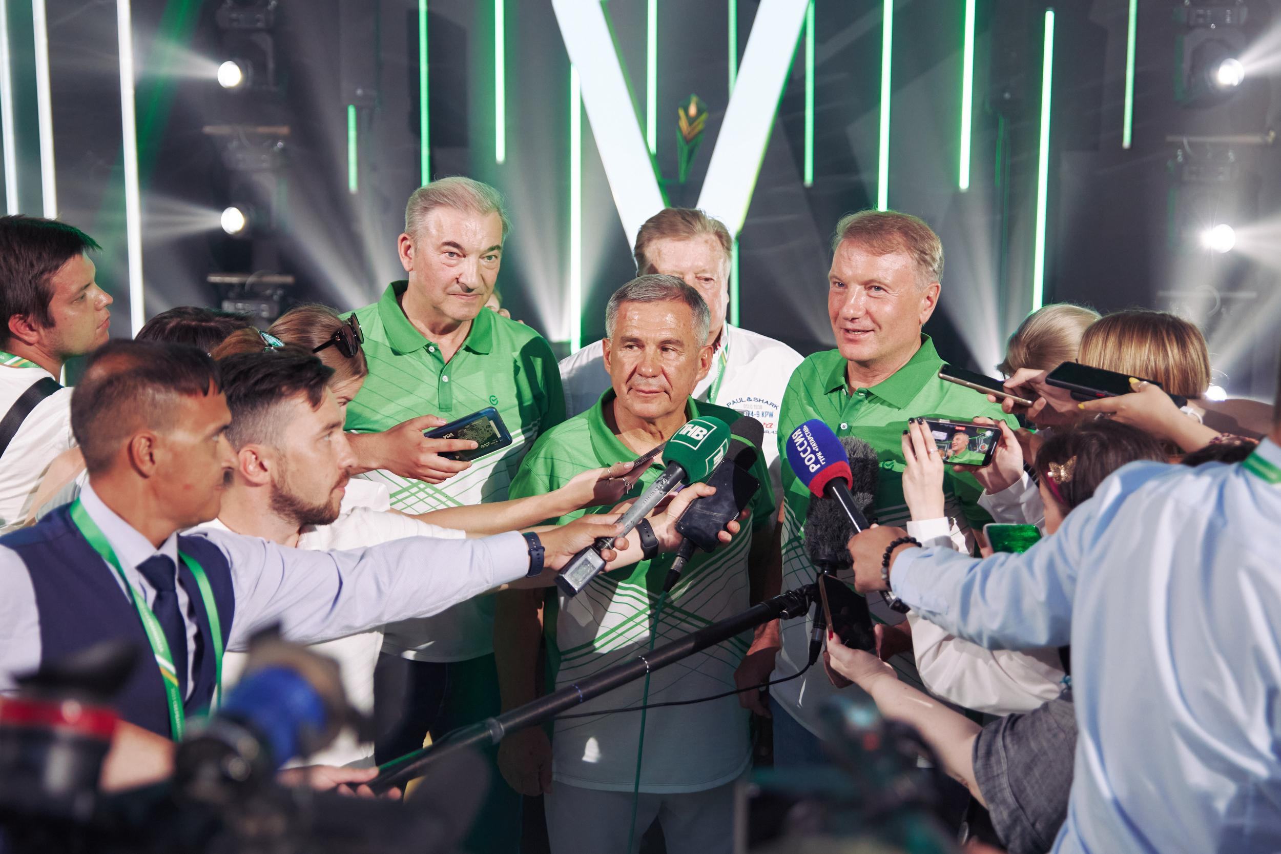 Сбербанкиада. Фотограф в Казани / Буздалов Кирилл