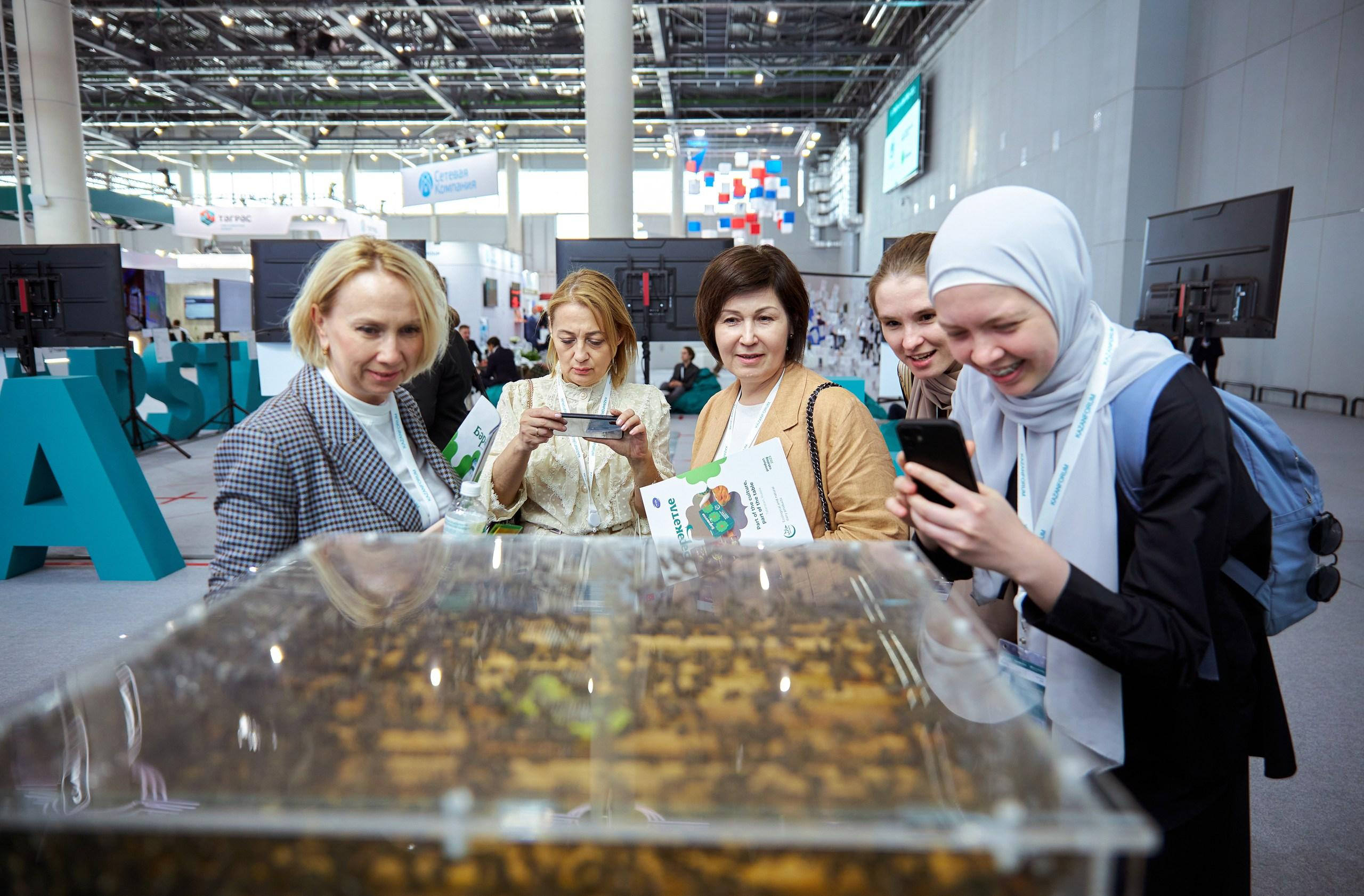 RUSSIA — ISLAMIC WORLD: KAZANFORUM. Фотограф в Казани / Буздалов Кирилл