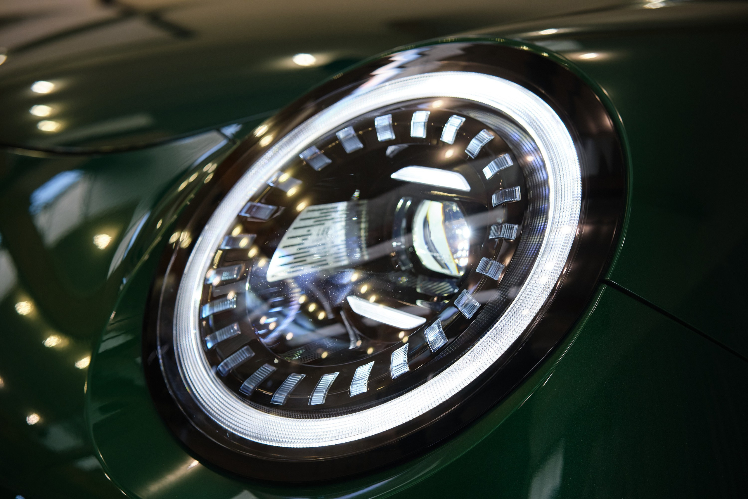 Презентация электромобиля JAC E30X в IBB Hotel. Репортажный фотограф Дмитрий Литвинский. Минск, Беларусь, мир