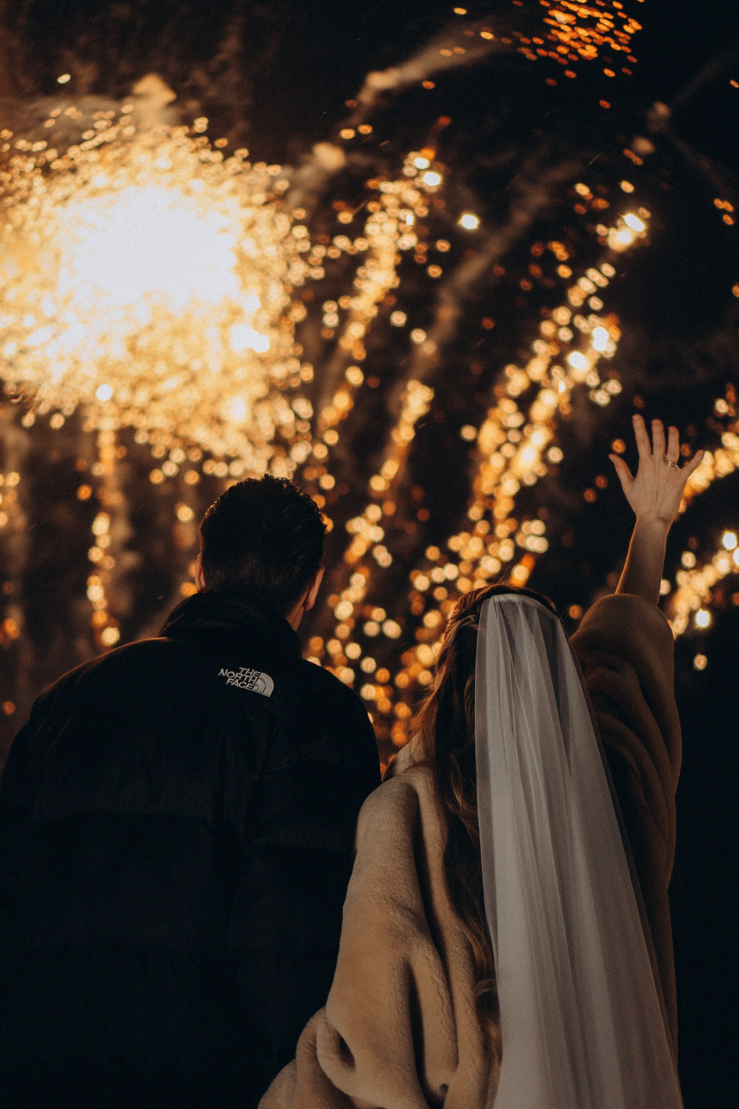 СВАДЕБНАЯ СЬЕМКА СБОРОВ В ОТЕЛЕ И ВЫЕЗД НА ЦЕРЕМОНИЮ (СНЯТО В СИБИРЕ В НИЖНЕВАРТОВСКЕ). Профессиональный фотограф, Санкт-Петербург — Виктория Богомолова