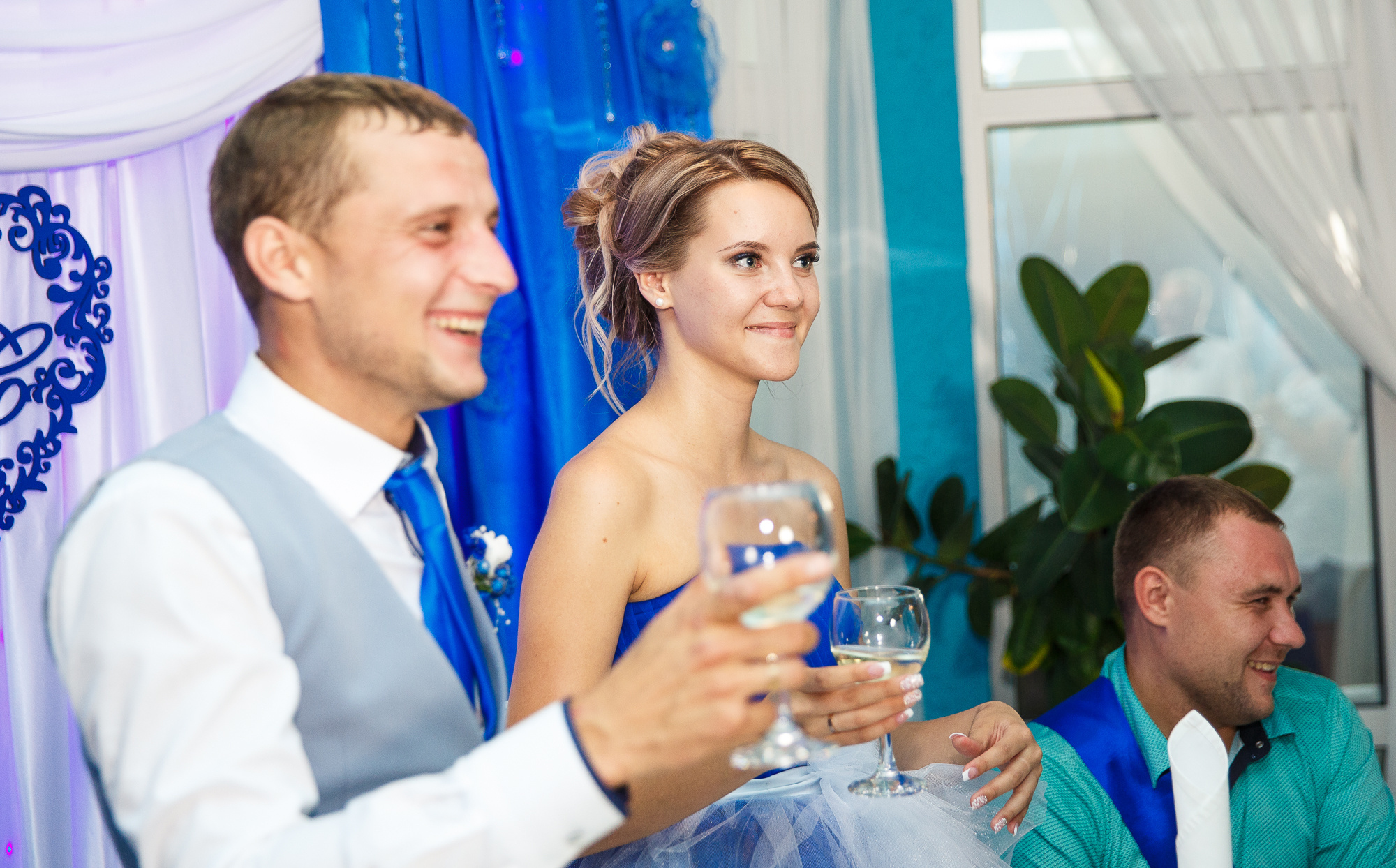 Renatphoto-Пример свадебных фотографий в базовой обработке. Профессиональная фотосъёмка интерьеров, предметная фотосессия еды для меню г. Анапа