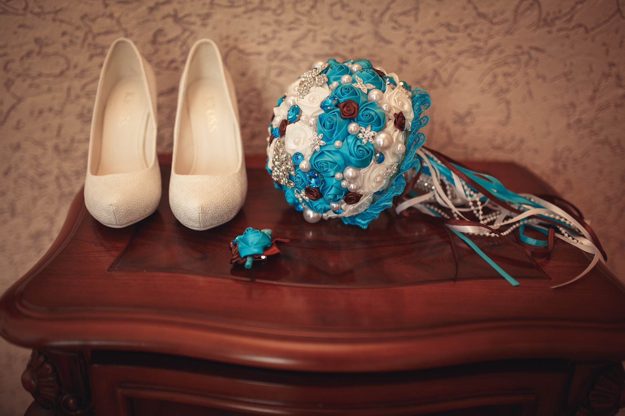 Renatphoto-Пример свадебных фотографий в базовой обработке. Профессиональная фотосъёмка интерьеров, предметная фотосессия еды для меню г. Анапа