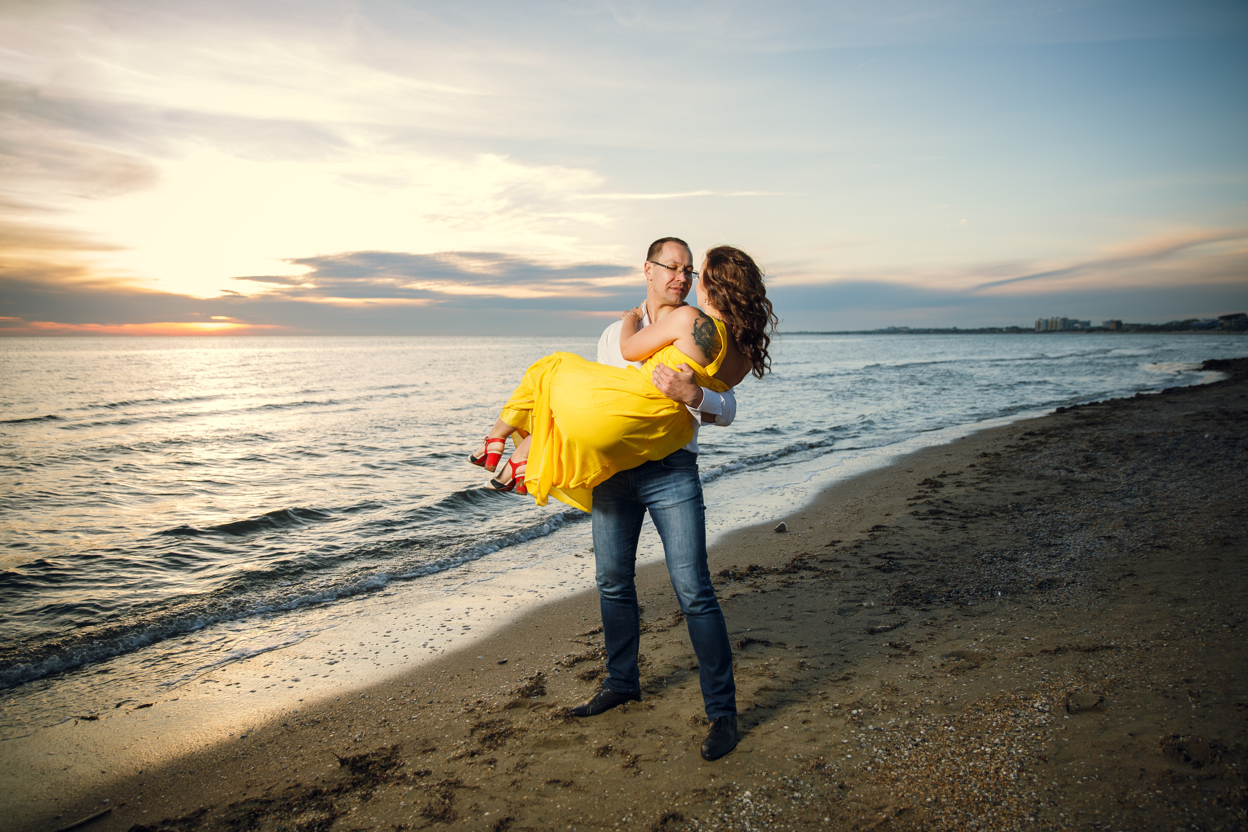 Renatphoto-Пример свадебных фотографий в базовой обработке. Профессиональная фотосъёмка интерьеров, предметная фотосессия еды для меню г. Анапа