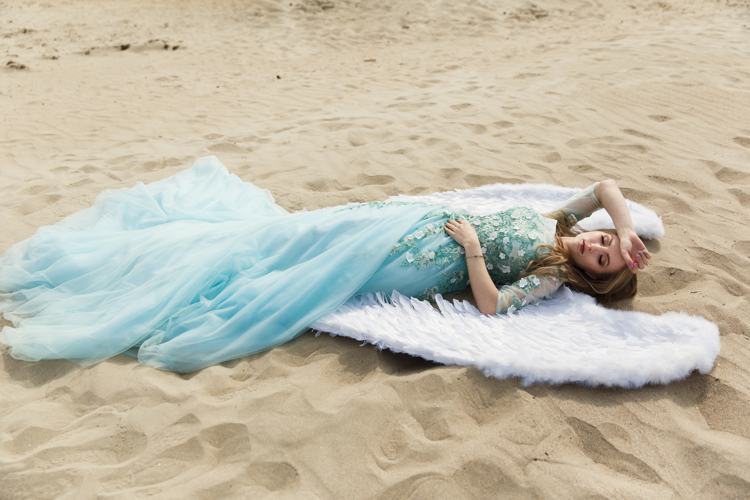 Renatphoto-Пример свадебных фотографий в базовой обработке. Профессиональная фотосъёмка интерьеров, предметная фотосессия еды для меню г. Анапа