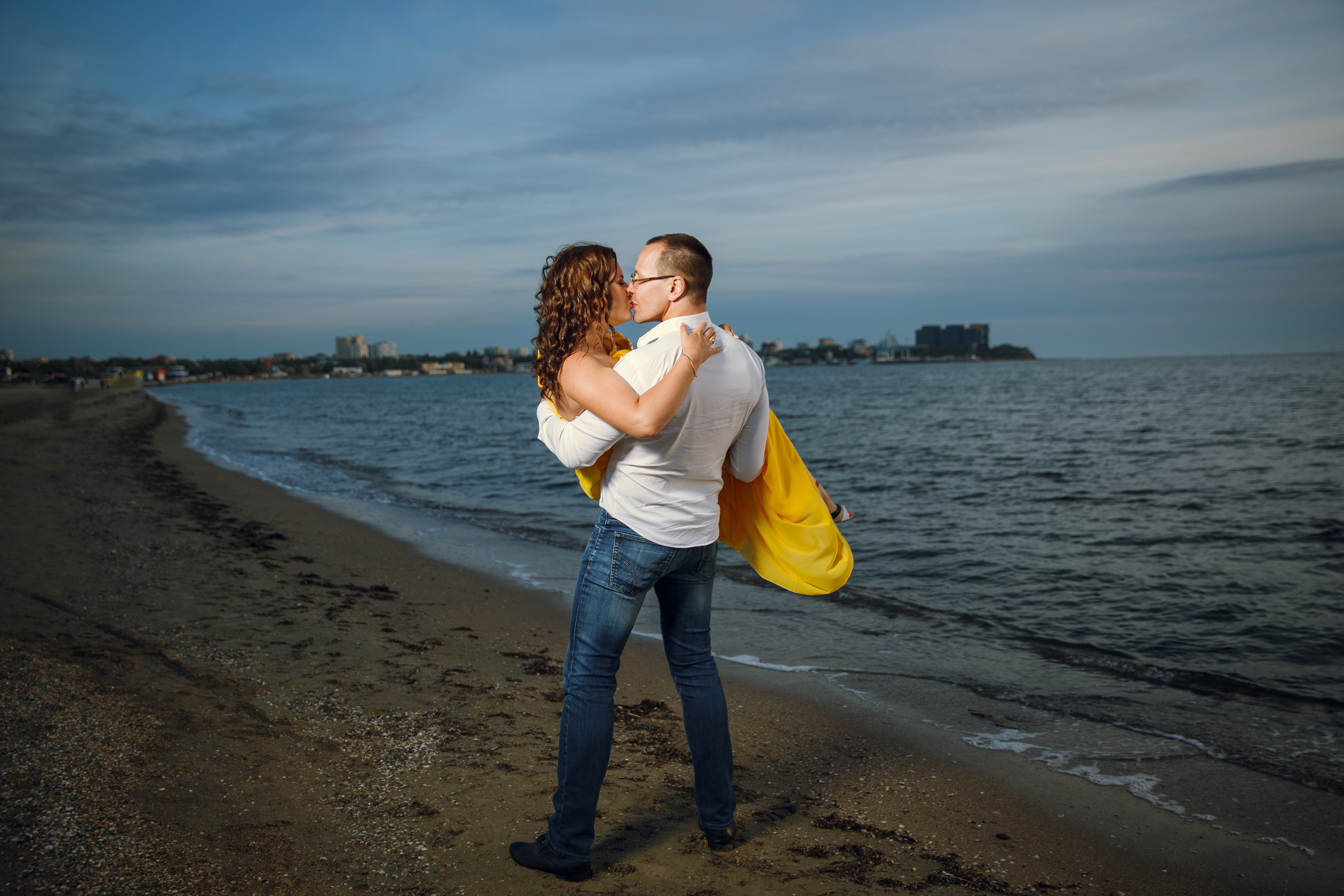 Renatphoto-Пример свадебных фотографий в базовой обработке. Профессиональная фотосъёмка интерьеров, предметная фотосессия еды для меню г. Анапа