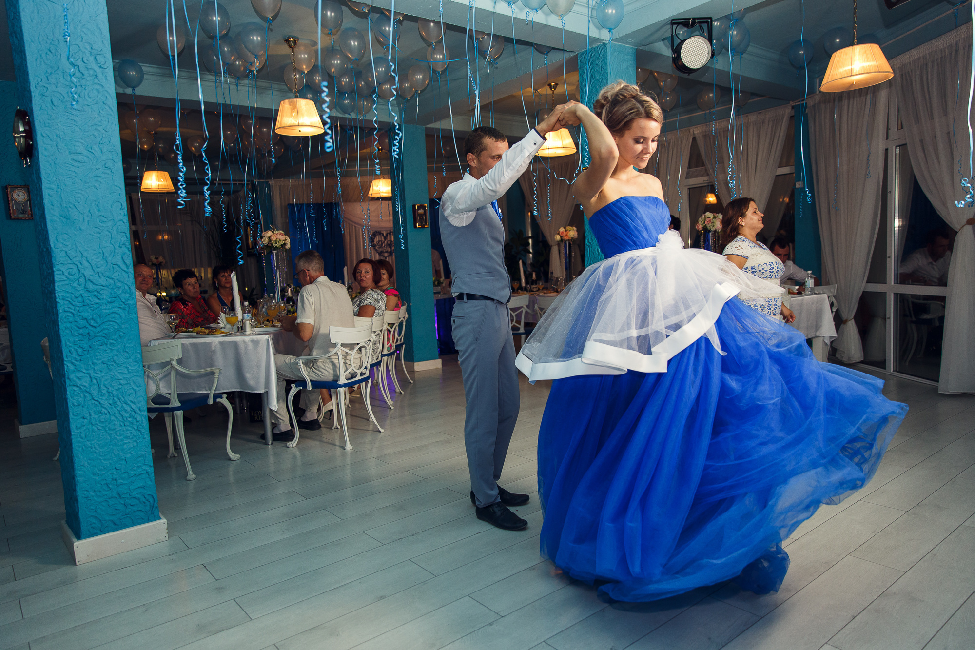 Renatphoto-Пример свадебных фотографий в базовой обработке. Профессиональная фотосъёмка интерьеров, предметная фотосессия еды для меню г. Анапа