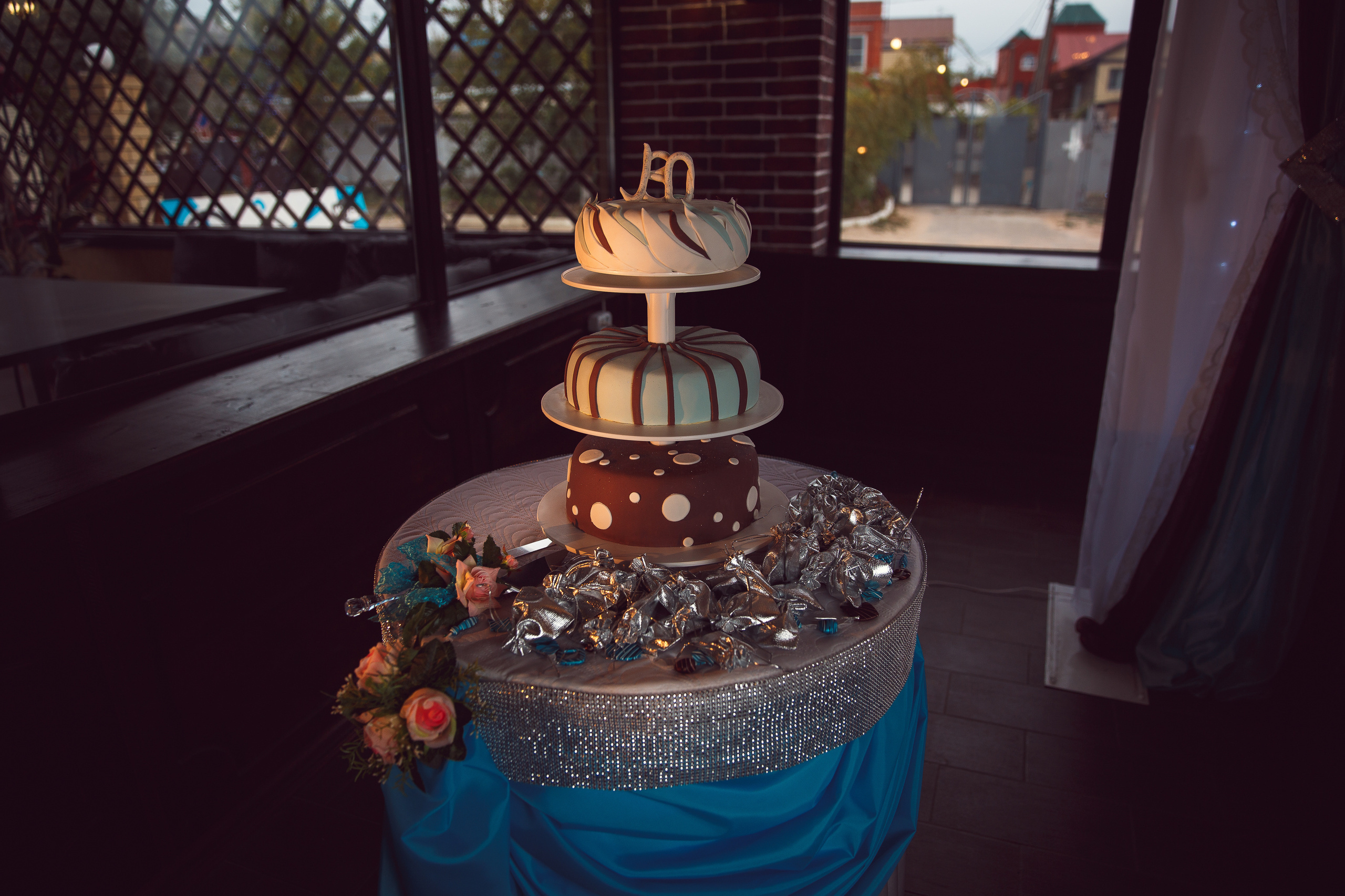 Renatphoto-Пример свадебных фотографий в базовой обработке. Профессиональная фотосъёмка интерьеров, предметная фотосессия еды для меню г. Анапа