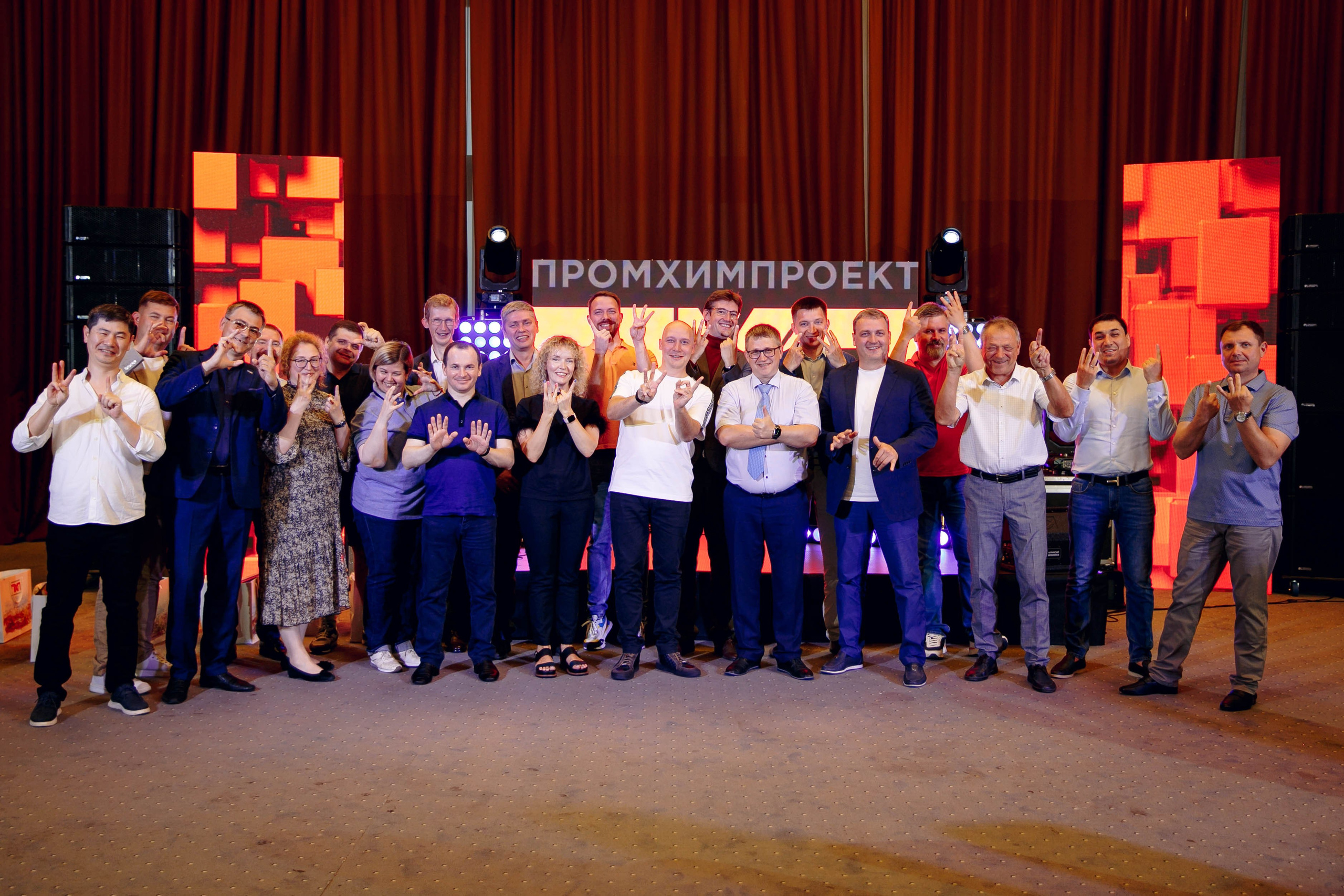 Банкет в «Азимуте». Ваш репортажный фотограф Артемий Антонов