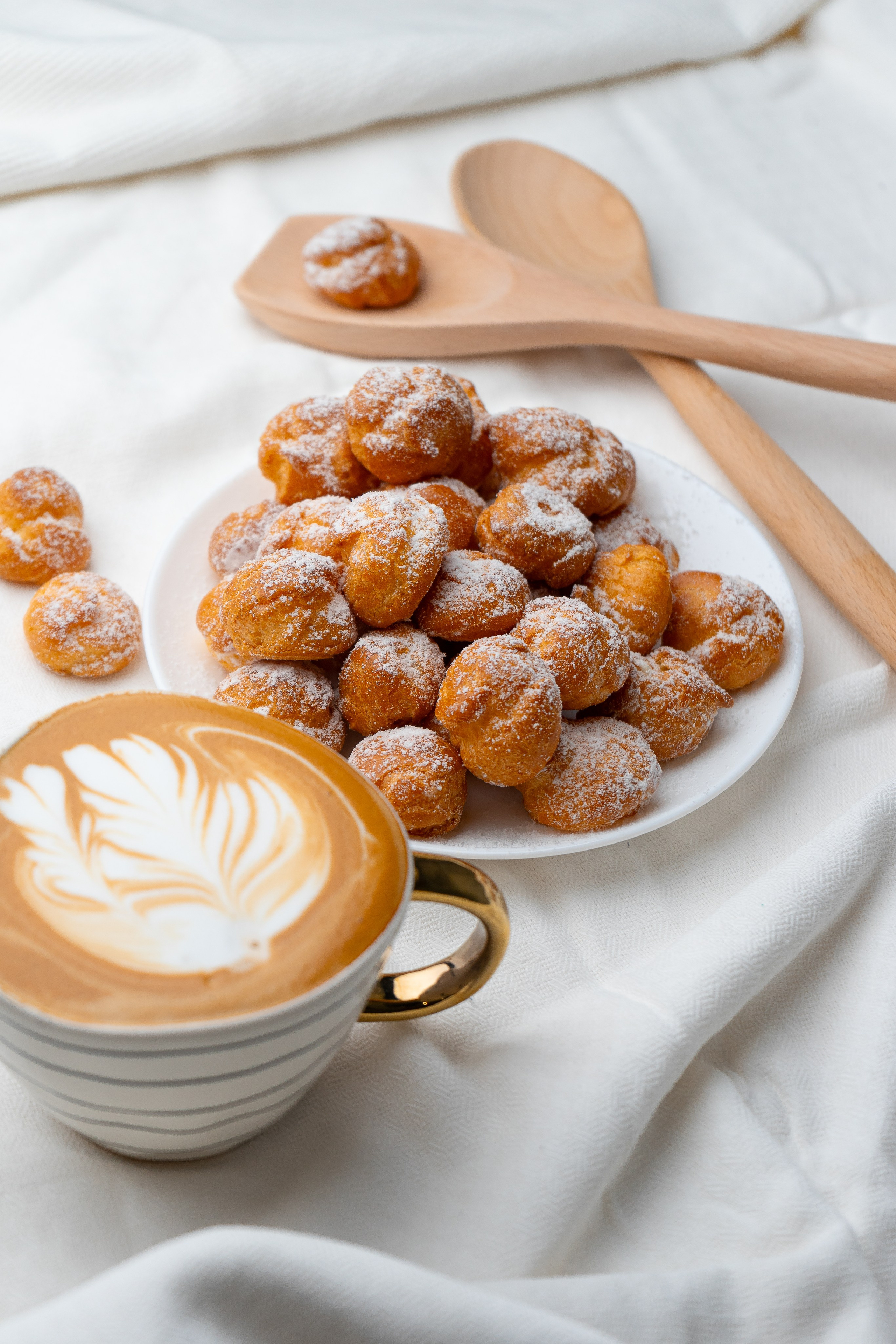 Кондитерские изделия, десерты и пирожные. Фуд-фотограф Караганда Астана