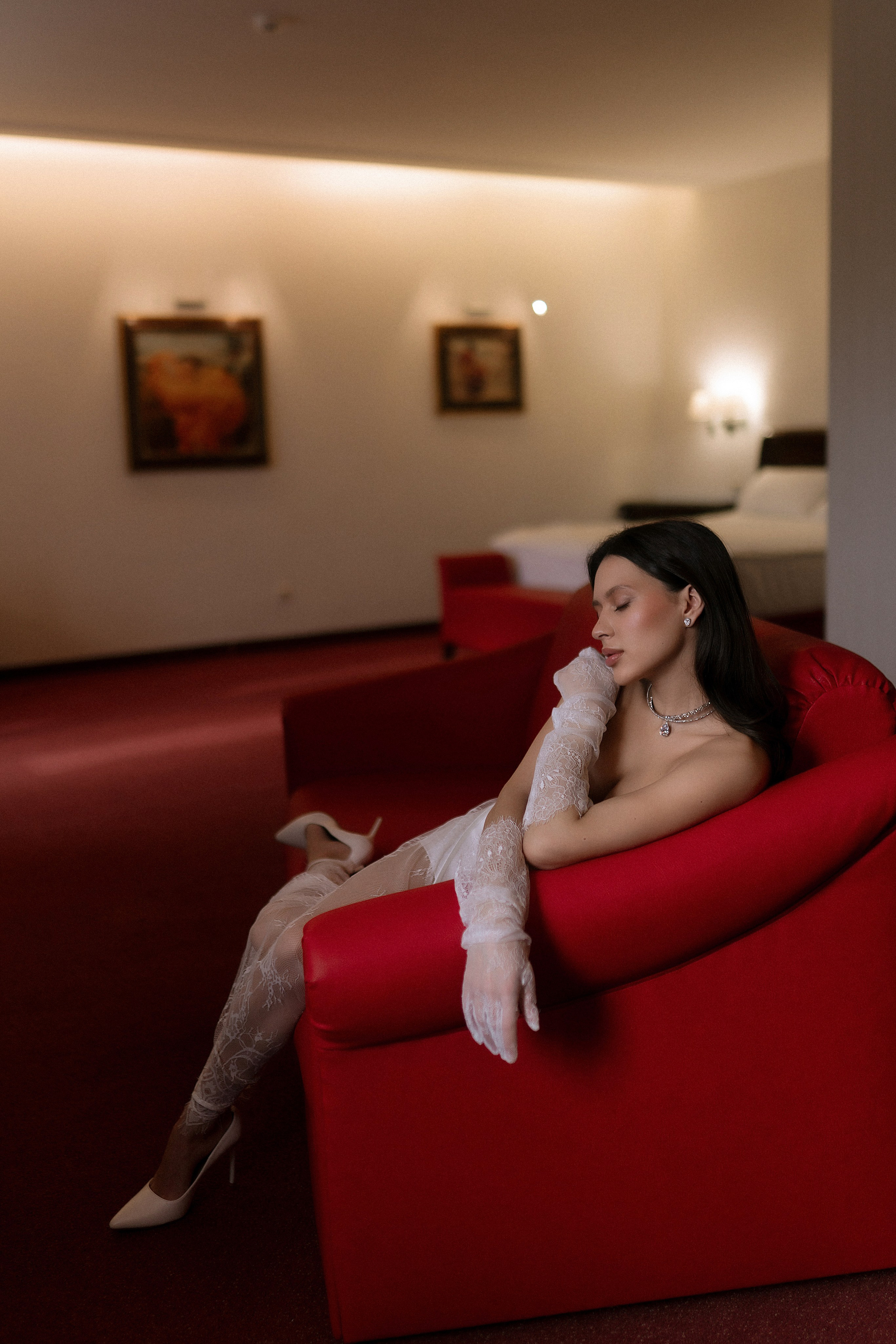 Утро невесты в Арт-отеле в Воронеже. Фотограф Карина Шмулёва. Воронеж и область