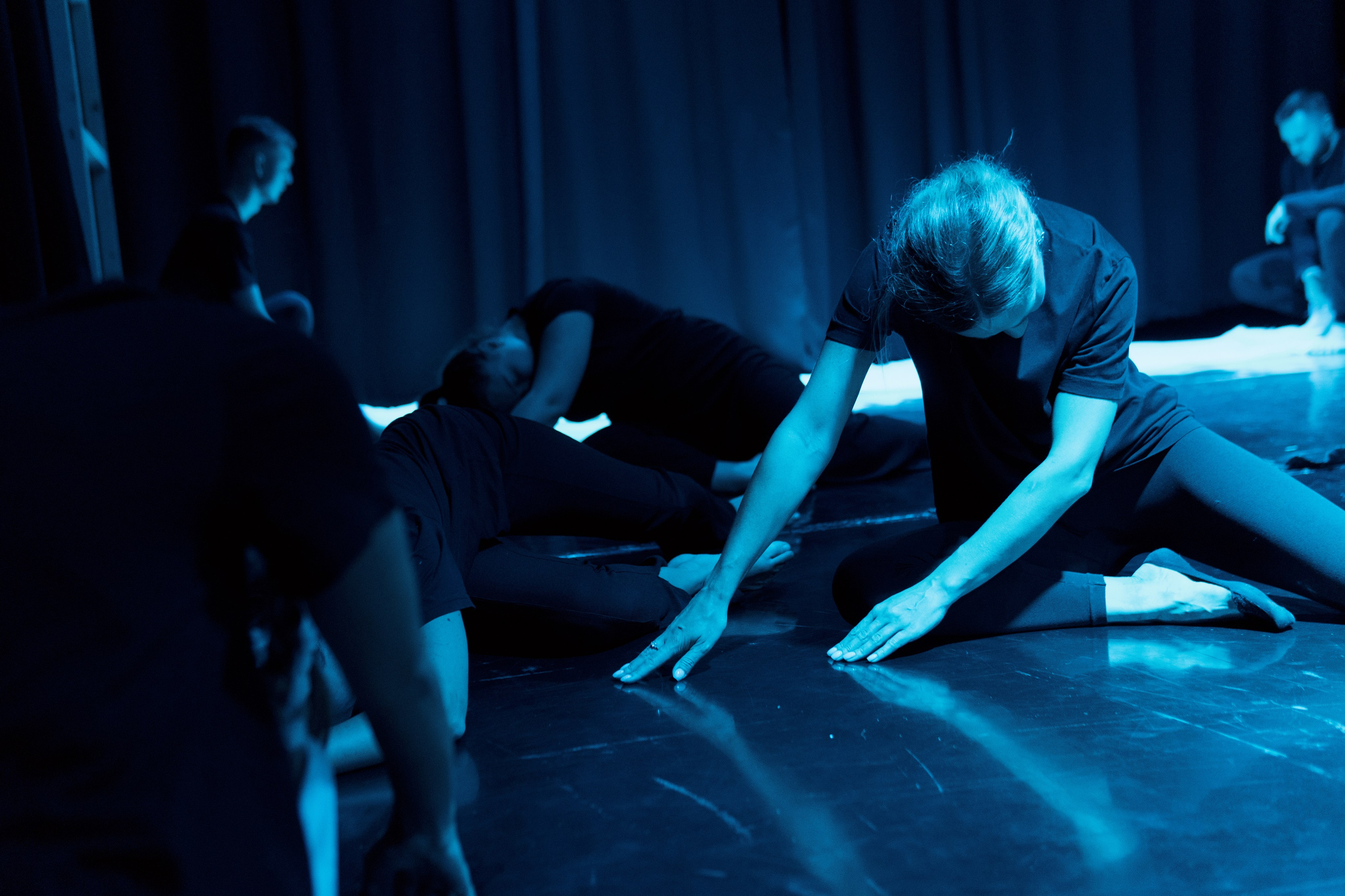 Показ группы Advanced 7 — Физический театр. Репортажный и портретный фотограф Андрей Гаровский