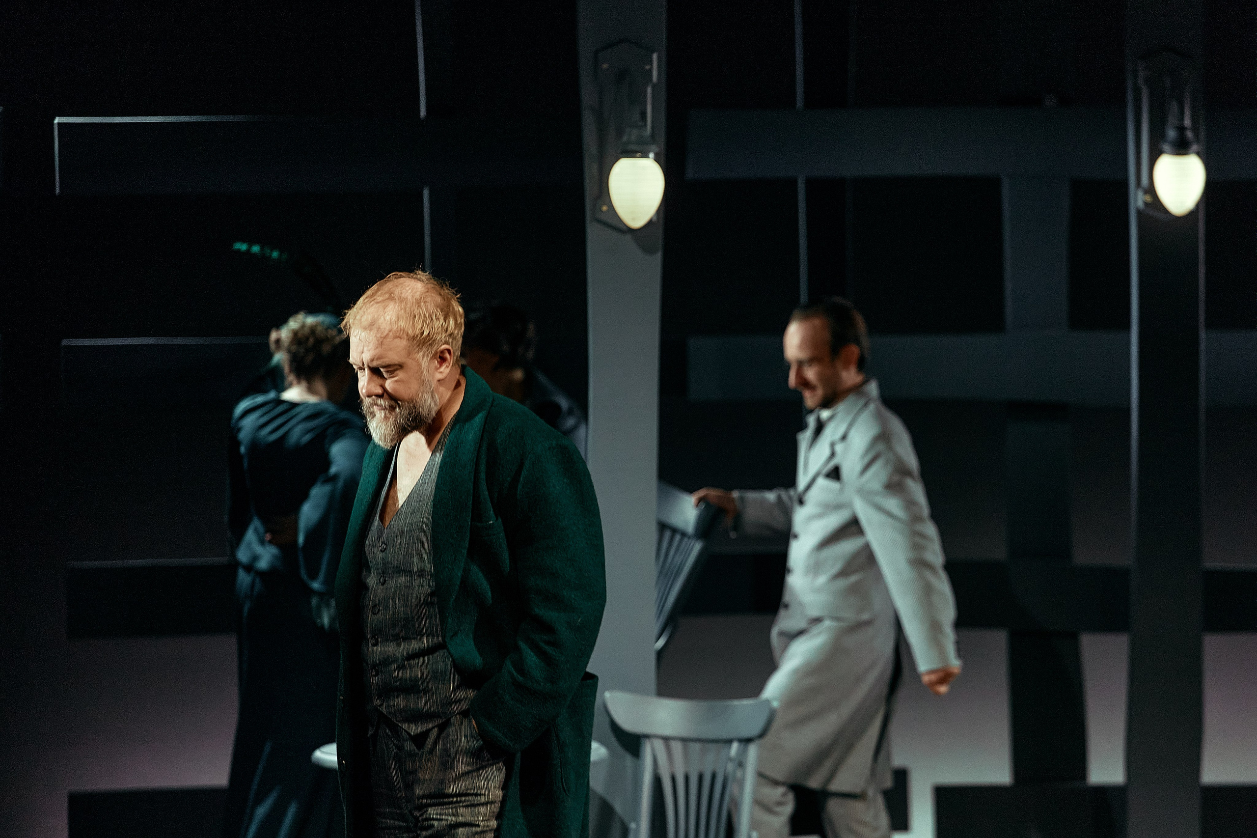 Бесприданница. Приют комедианта. Фотограф Нина Антонова