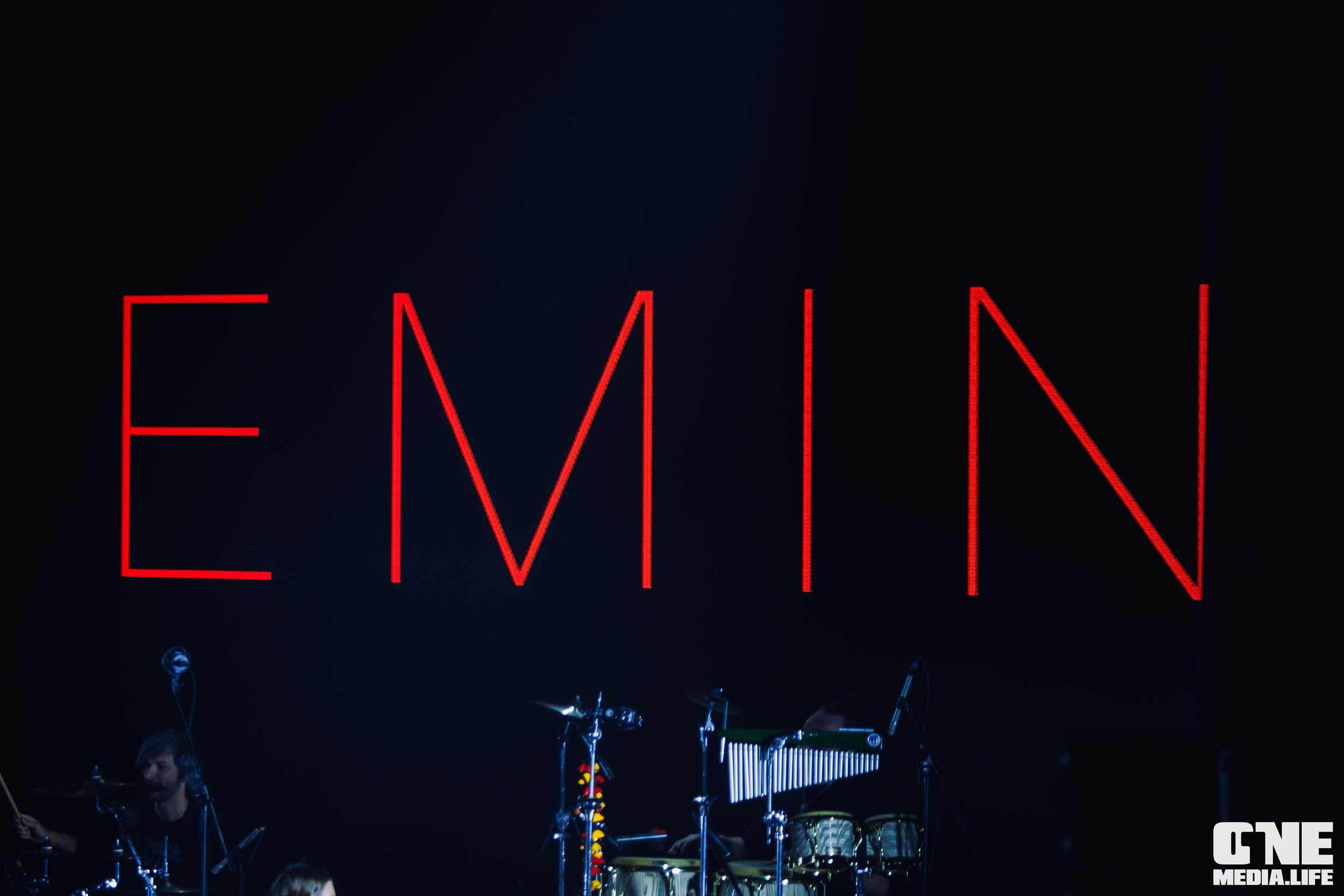 Фоторепортаж с концерта Эмина в Янтарь Холле. One Media Life: фоторепортажи, фотоотчеты с мероприятий и заведений