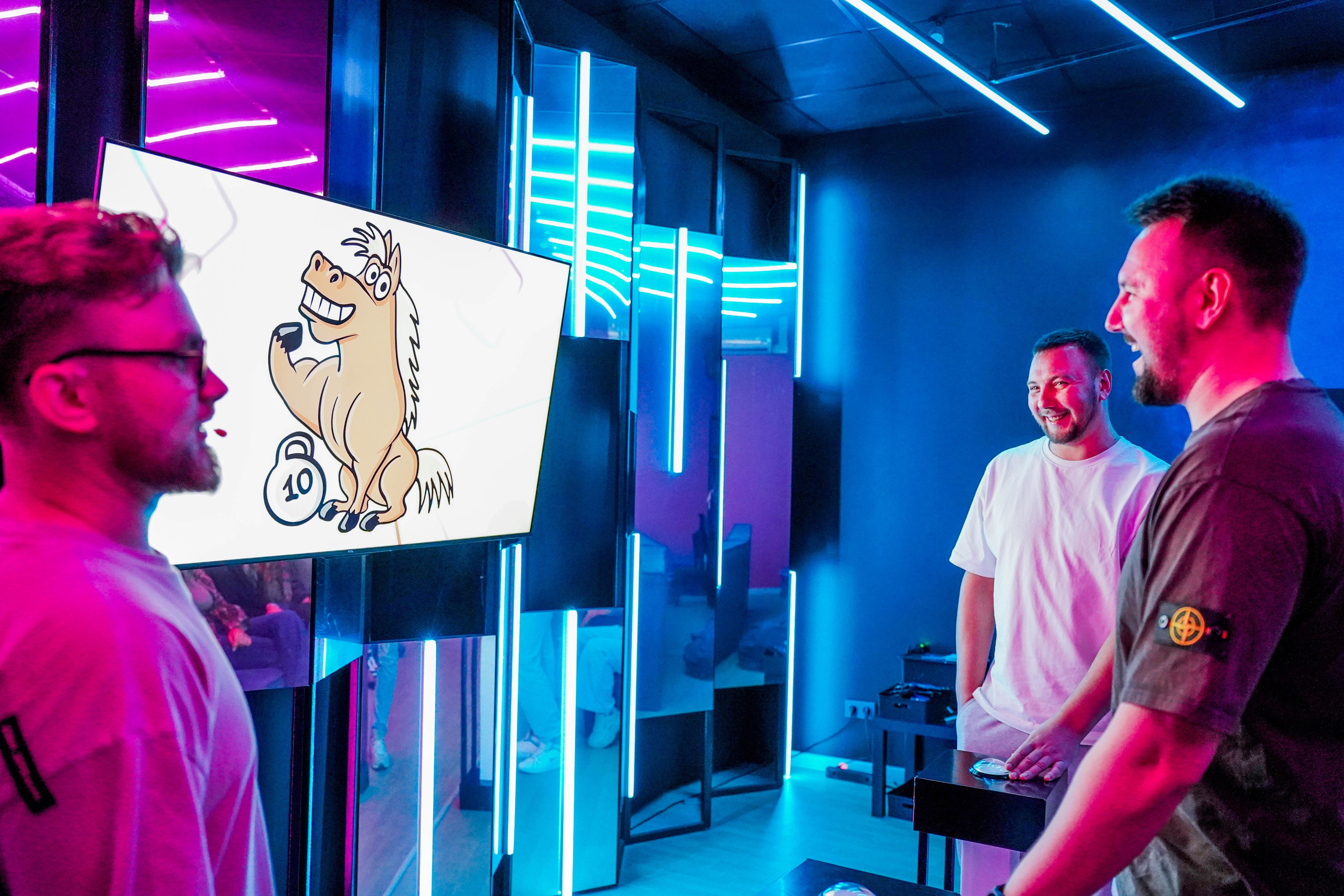 ДВА ДИВАНА ШОУ (ВЗРОСЛОЕ). Портфолио