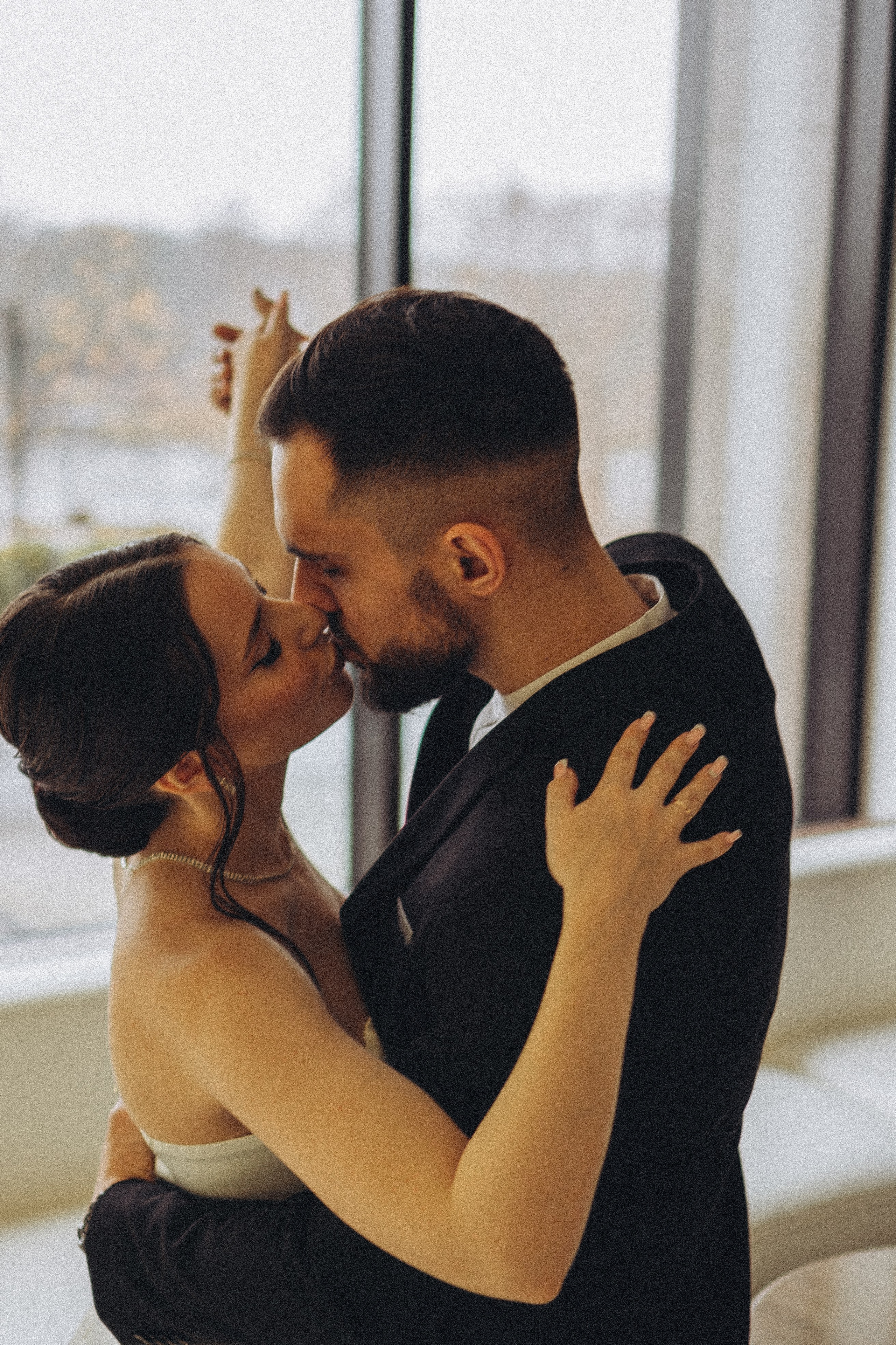 СВАДЕБНАЯ СЬЕМКА СБОРОВ ЖЕНИХА И НЕВЕСТЫ В ОТЕЛЕ И ТАКЖЕ ФОТОСЕССИИЯ В ОТЕЛЕЕ МЕГАПОЛИС БРЯНСК. Профессиональный фотограф, Санкт-Петербург — Виктория Богомолова