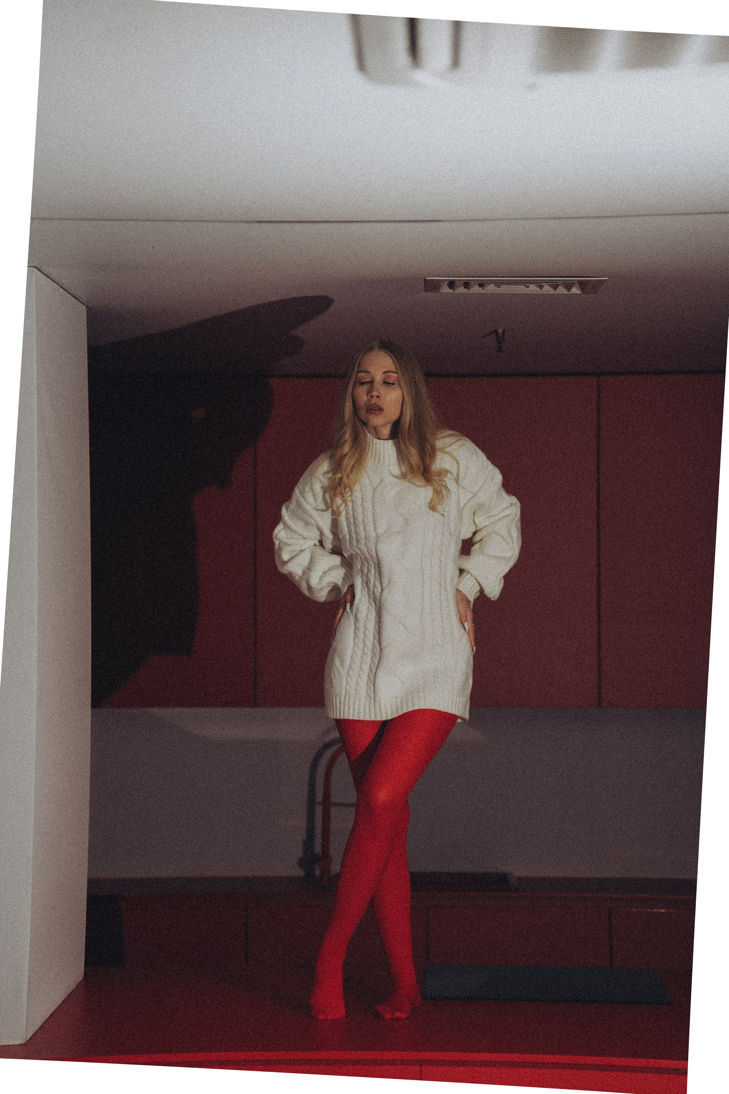 ФОТОСЕССИЯ К НОВОМУ ГОДУ В СТУДИИ С ЕЛОЧКОЙ КРАСИВЫЙ ОБРАЗ. Профессиональный фотограф, Санкт-Петербург — Виктория Богомолова