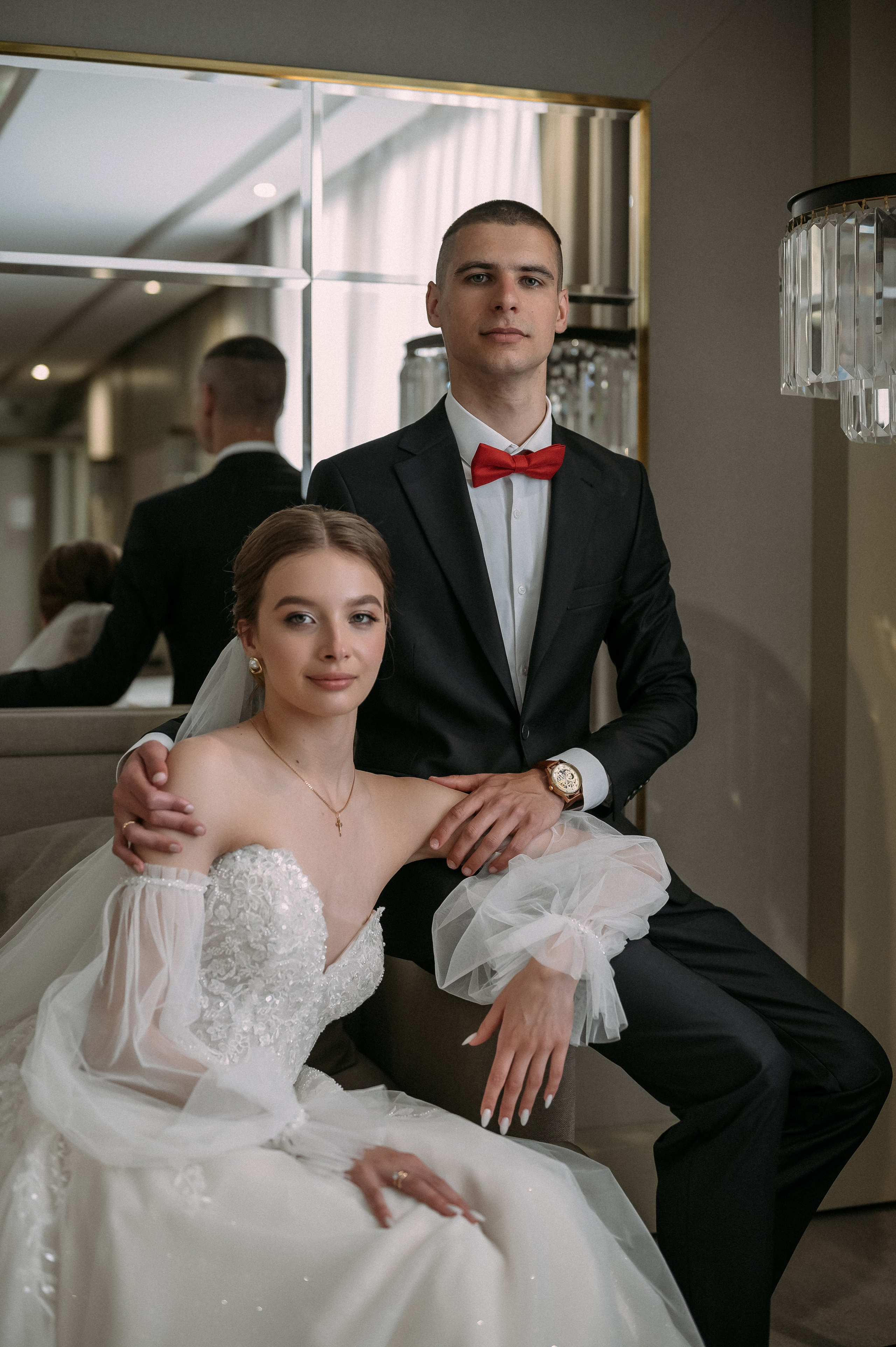 Свадебное утро и прогулка красивой яркой пары. Свадебный и семейный фотограф в Симферополе Дарья Маркова