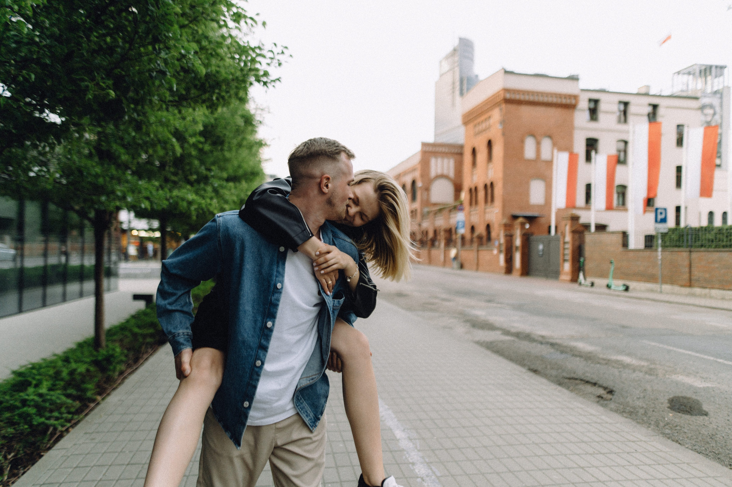 Love in Warsaw. Wedding photograph in europe Vasencev Alexey